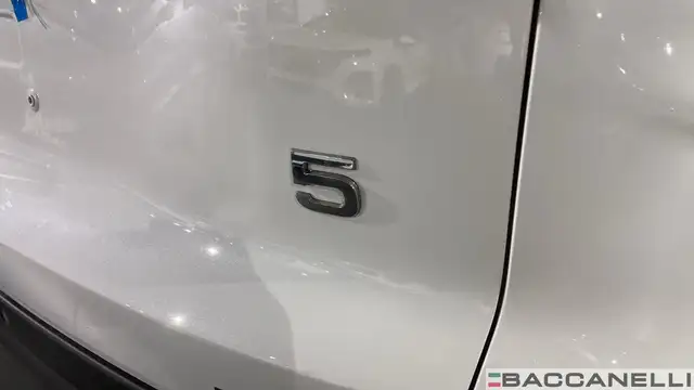 DR Automobiles DR5 view 8