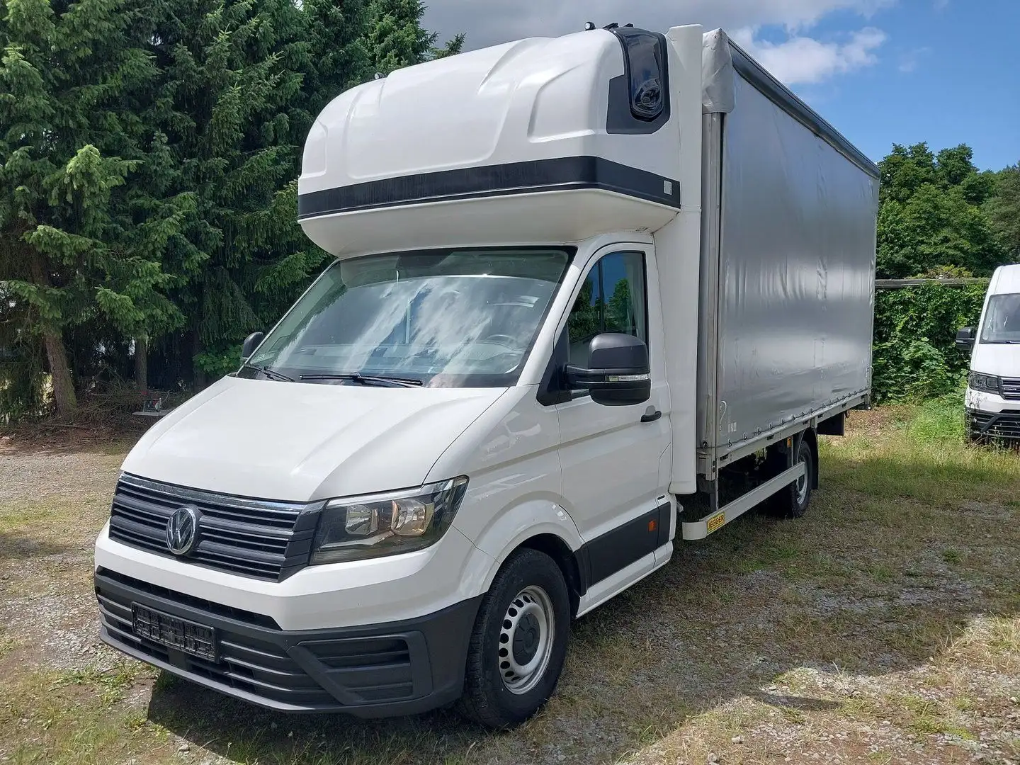 Volkswagen Crafter 2.0 TDI 35 lang FWD Pritsche Plane Blanc - 1