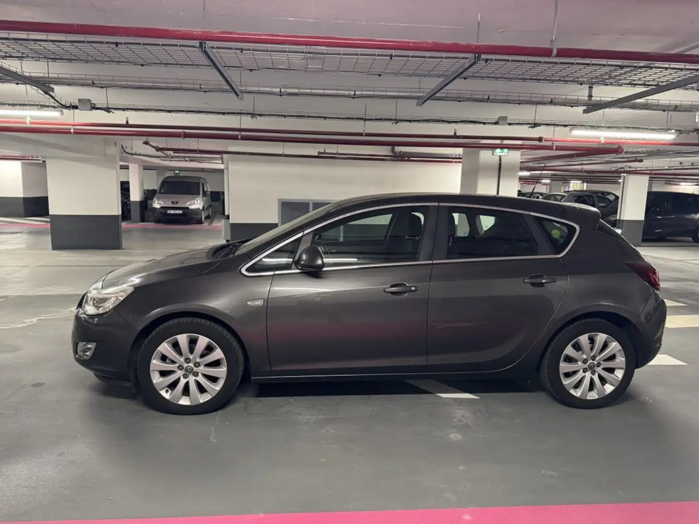 Opel Astra 1.4 Turbo 140ch Sport Gris - 2