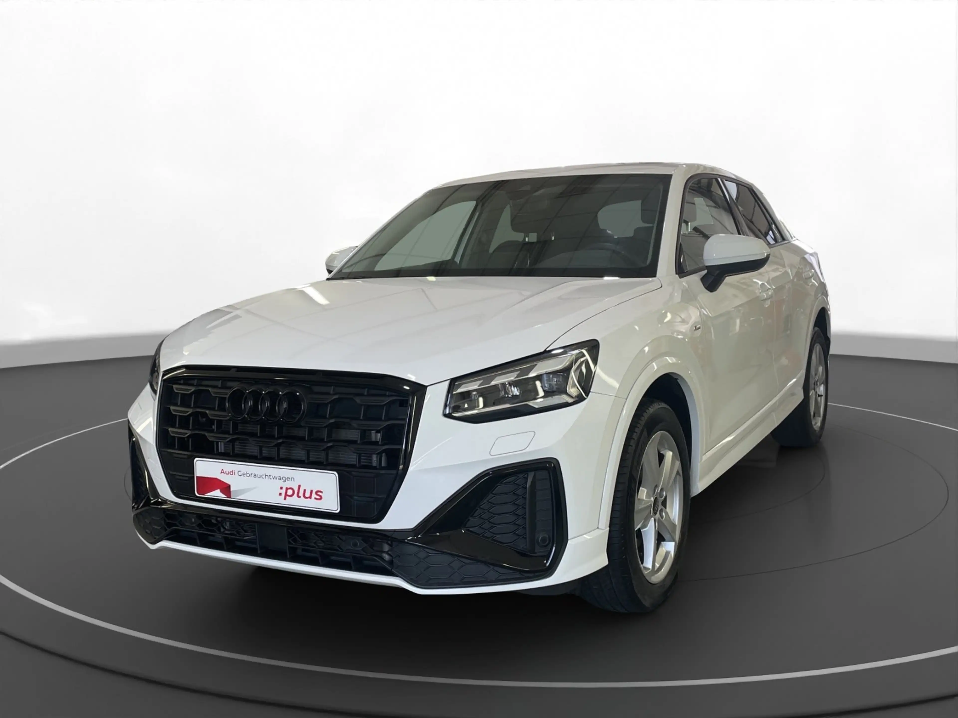 Audi Q2 30 TDI S line | AHK | LED | PARKH | — photo 2
