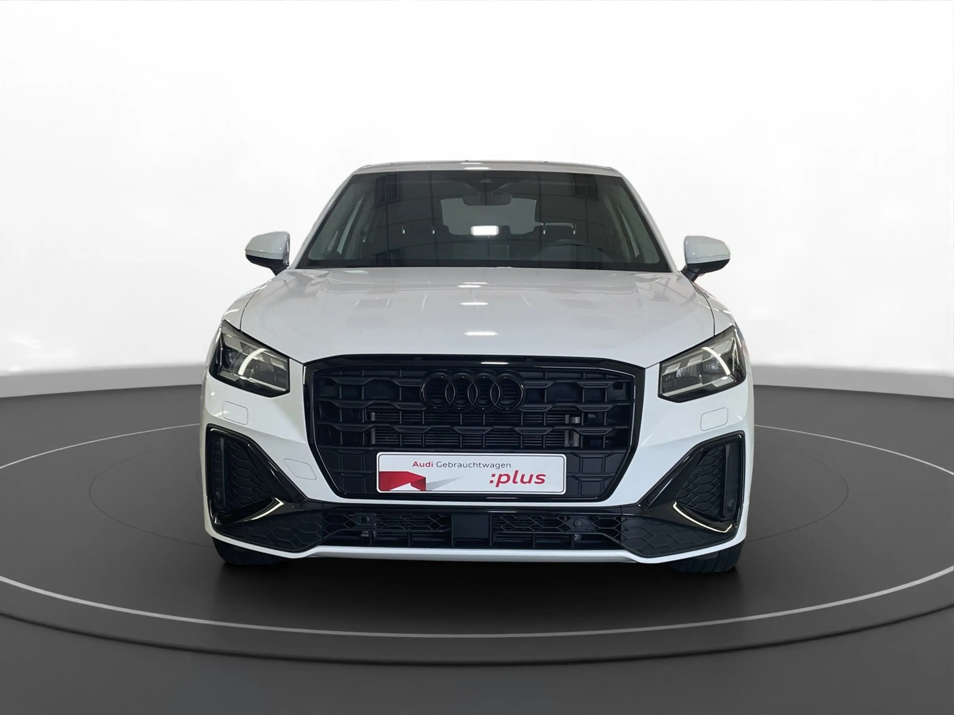 Audi Q2 30 TDI S line | AHK | LED | PARKH | — photo 4