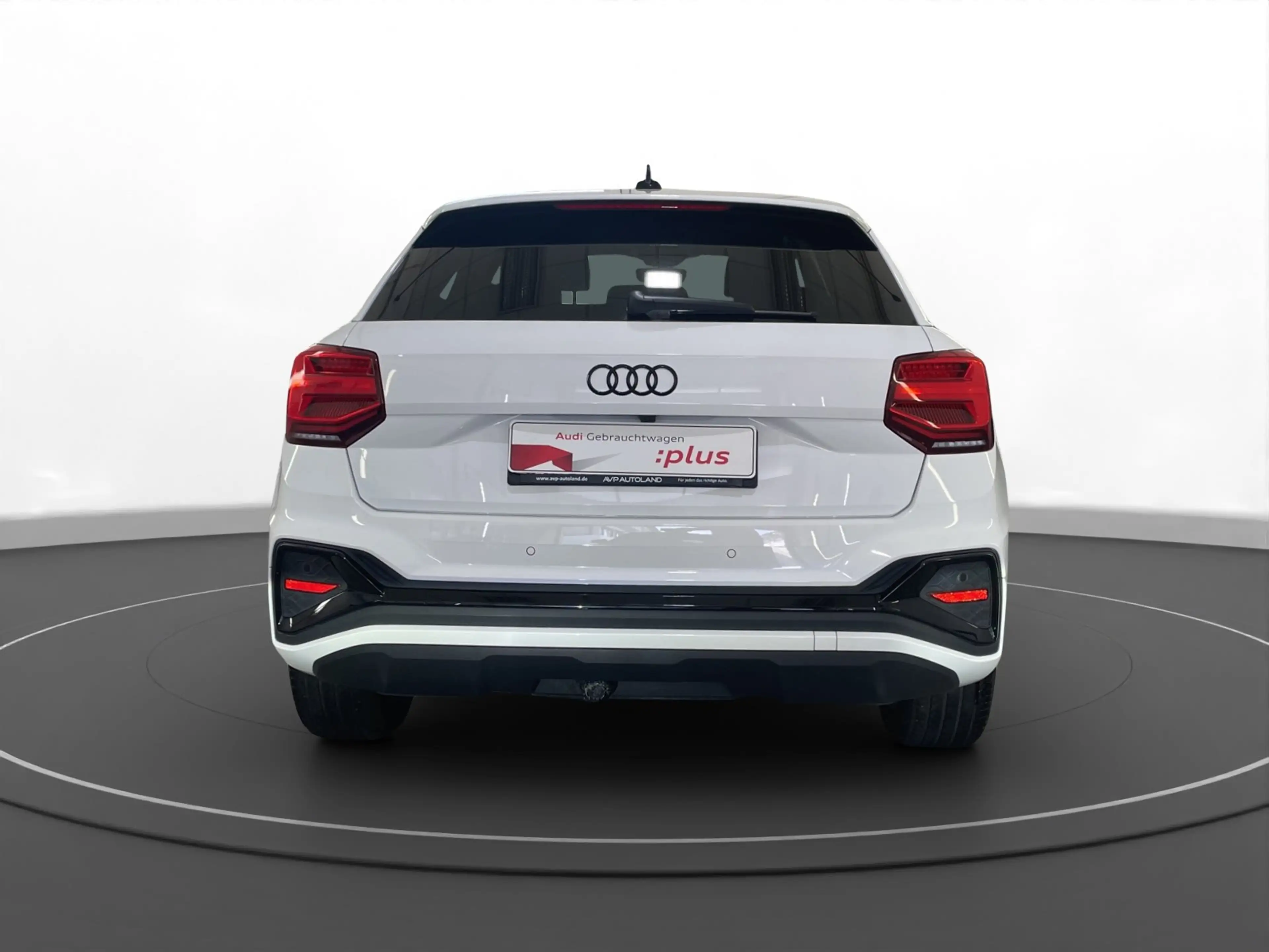 Audi Q2 30 TDI S line | AHK | LED | PARKH | — photo 7