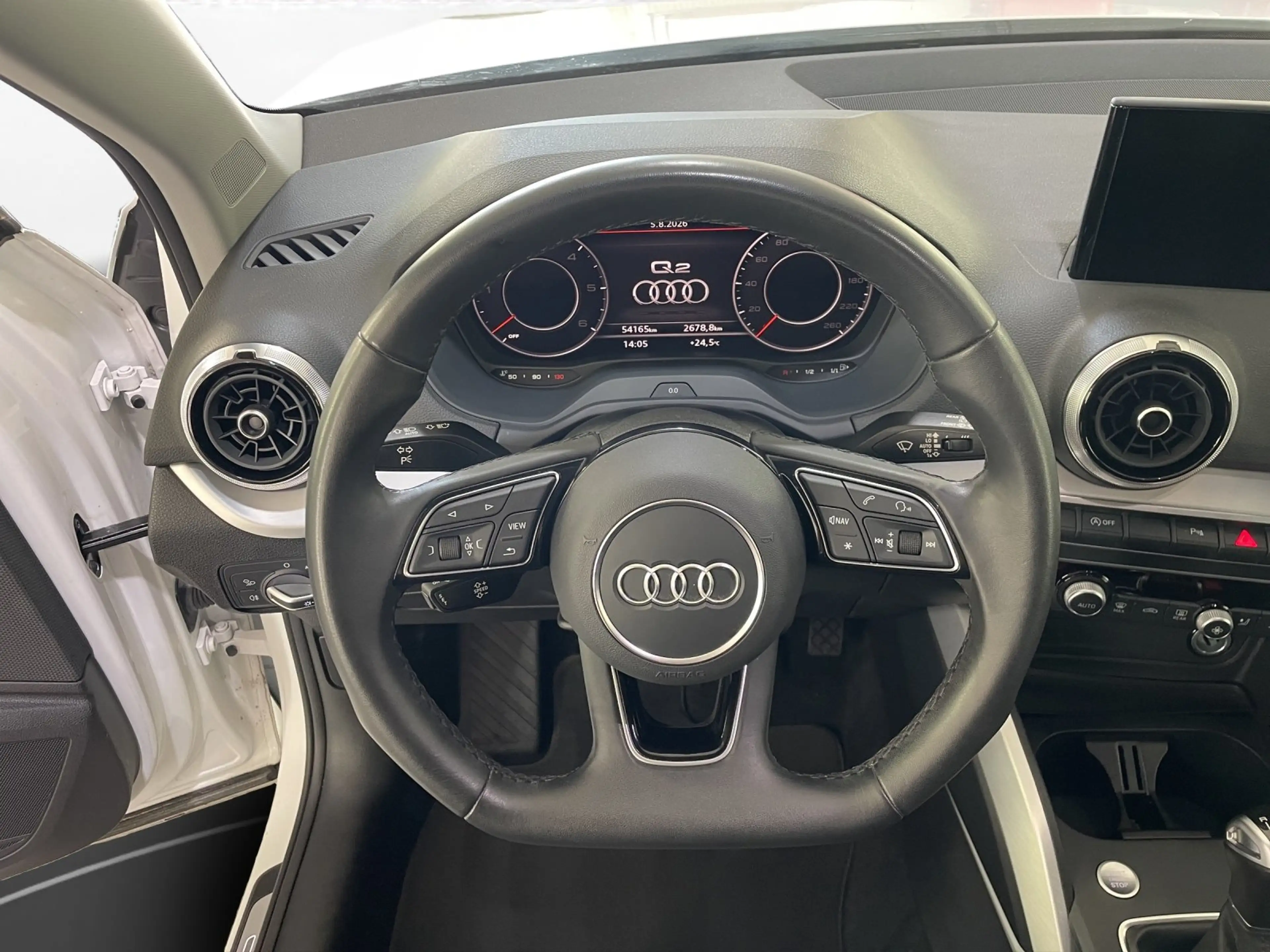 Audi Q2 30 TDI S line | AHK | LED | PARKH | — photo 10