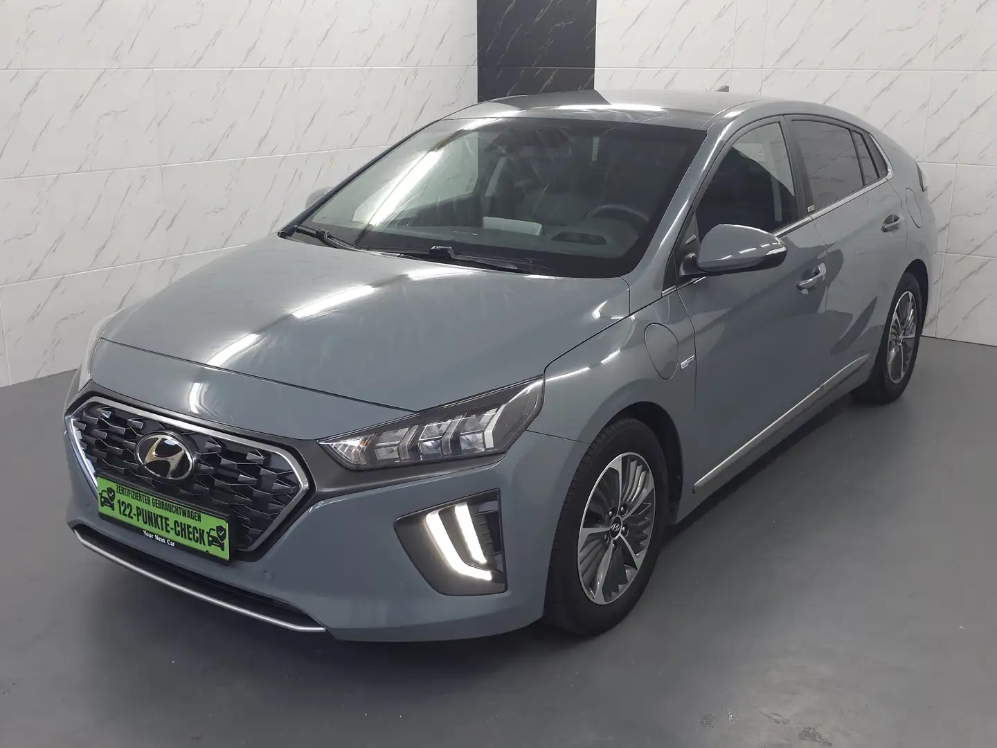 Hyundai IONIQ Premium Plug-In Hybrid+ACC+LED+Kam+Memory Grau - 1