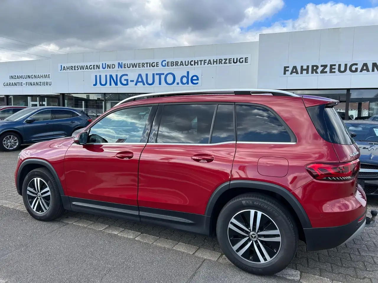Mercedes-Benz GLB 200
