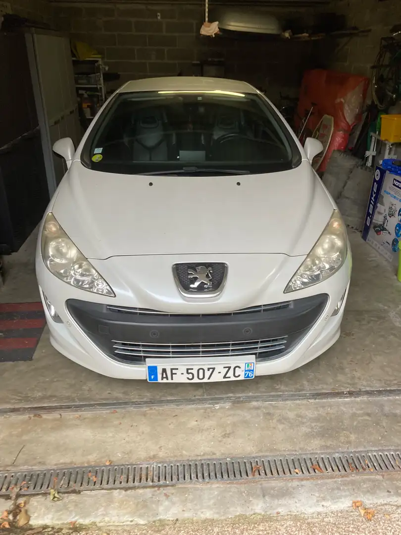Peugeot 308 CC 1.6 THP 16V 156ch Féline - 1