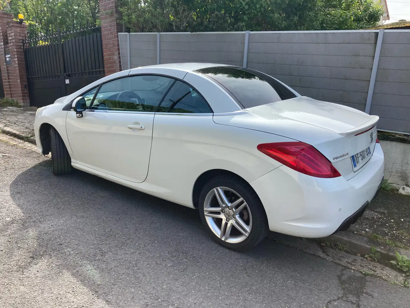 Peugeot 308 CC 1.6 THP 16V 156ch Féline - 1