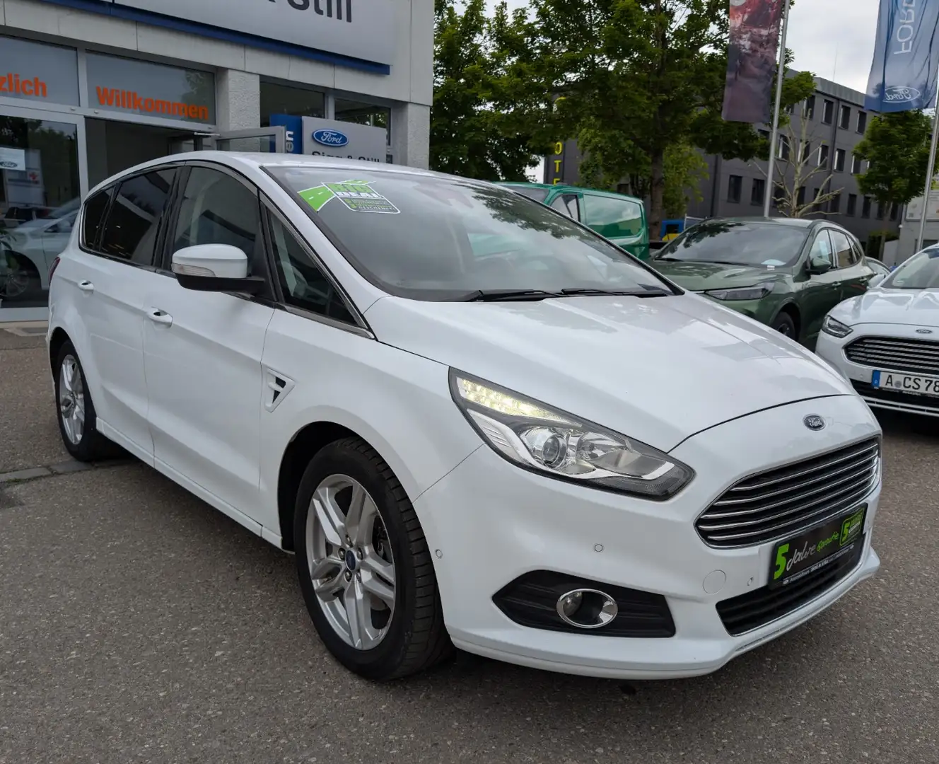 Ford S-Max Titanium 7-SITZE*NAV*TWA*SPUR*EL-KLAPPE*PDC Wit - 2