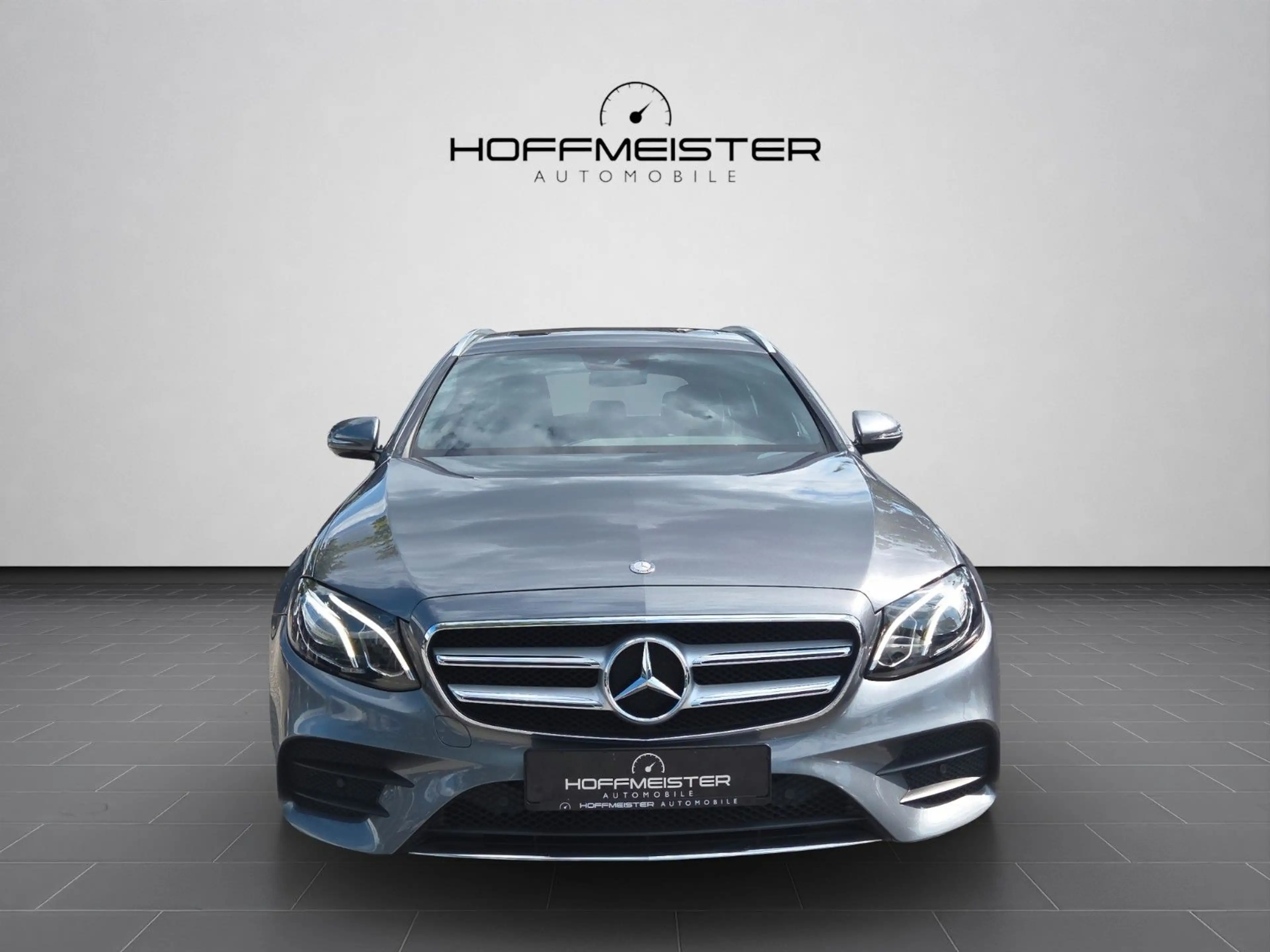 Mercedes-Benz E 250 T-Modell*Amg-Line*Schiebedach* — photo 4