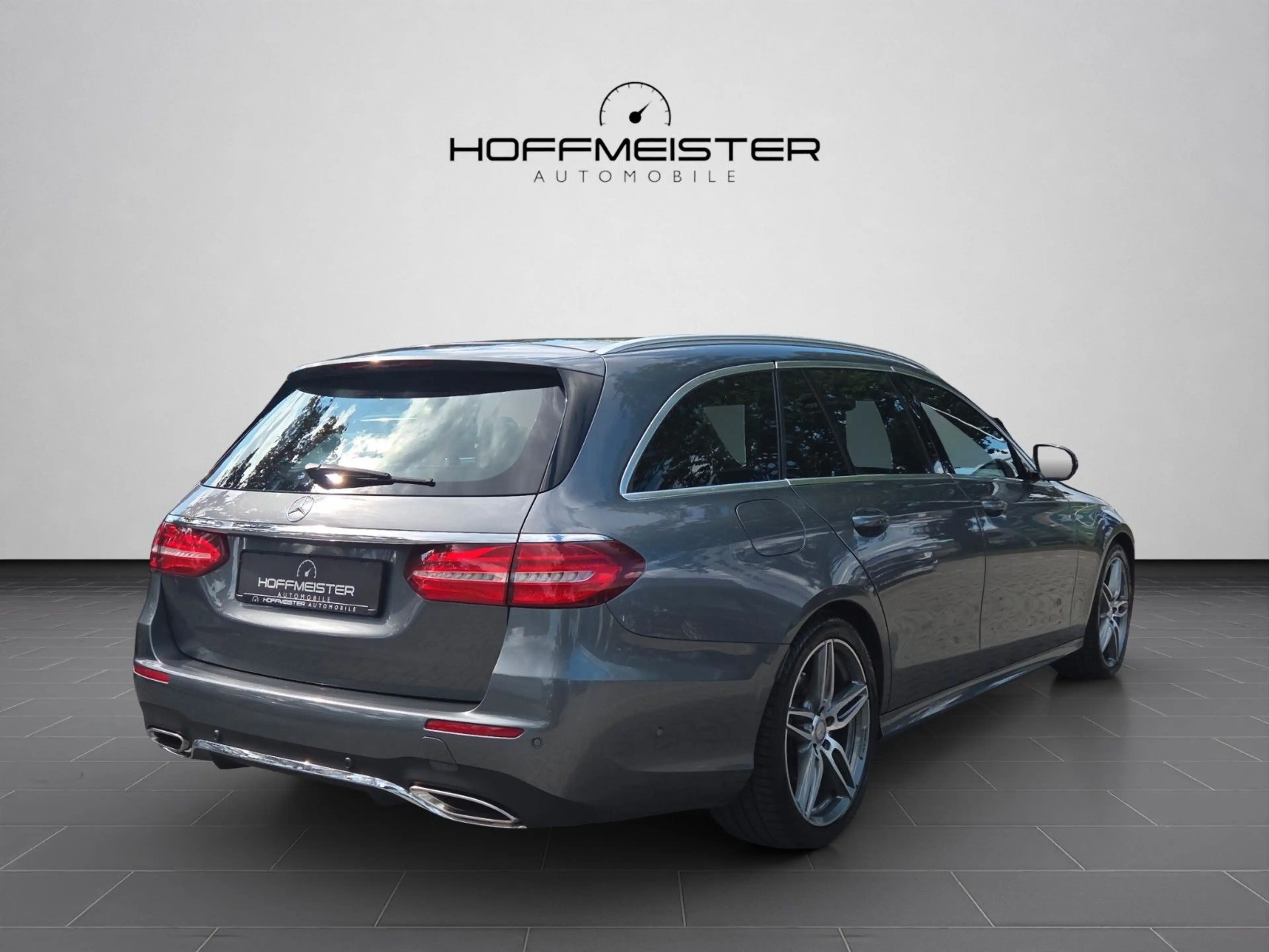Mercedes-Benz E 250 T-Modell*Amg-Line*Schiebedach* — photo 7