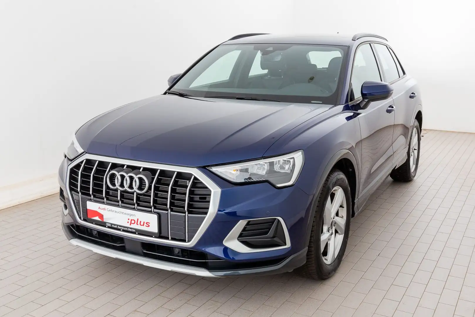 Audi Q3 advanced 35 TDI S tr. PDC NAVI RFK VIRTUAL Blau - 2