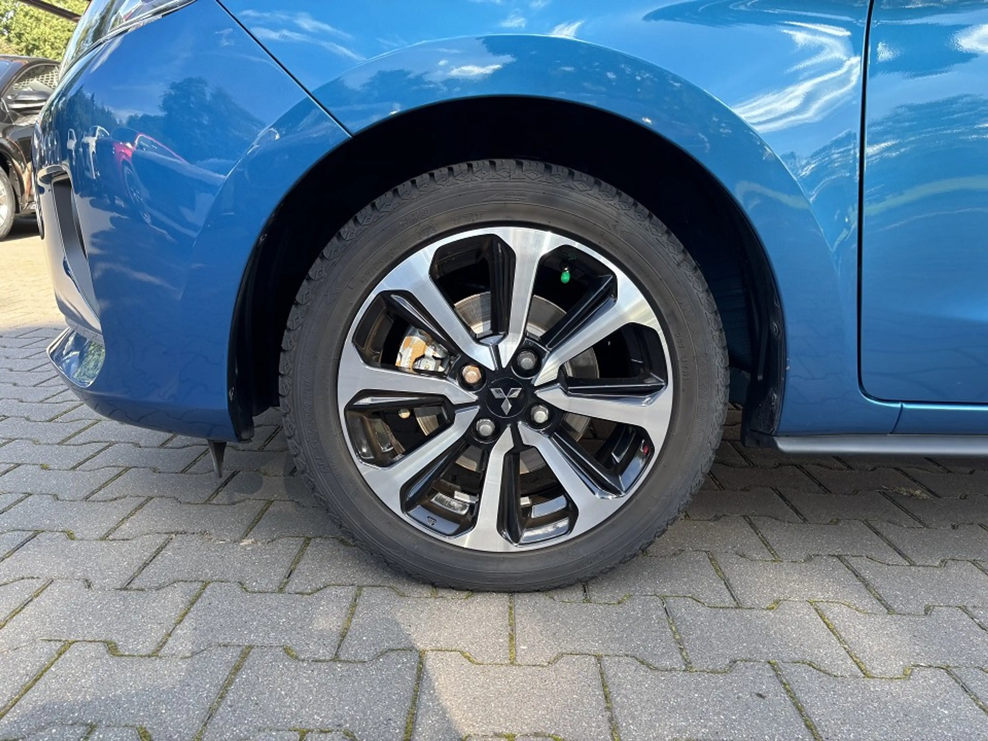 Mitsubishi Space Star Spirit+*Tempomat*Sitzheizung*Navi*CarPlay*DAB* Spi — photo 6