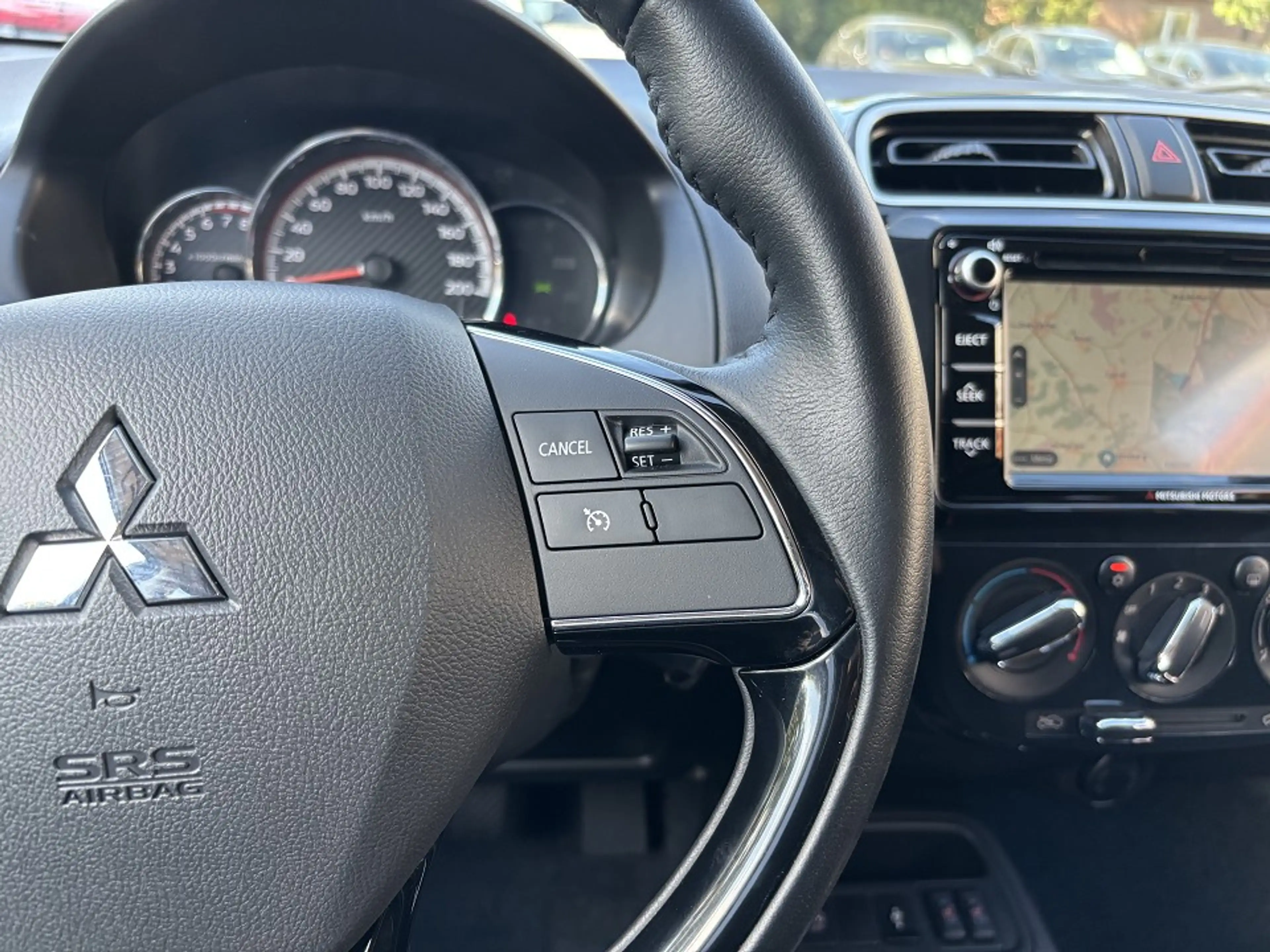 Mitsubishi Space Star Spirit+*Tempomat*Sitzheizung*Navi*CarPlay*DAB* Spi — photo 10