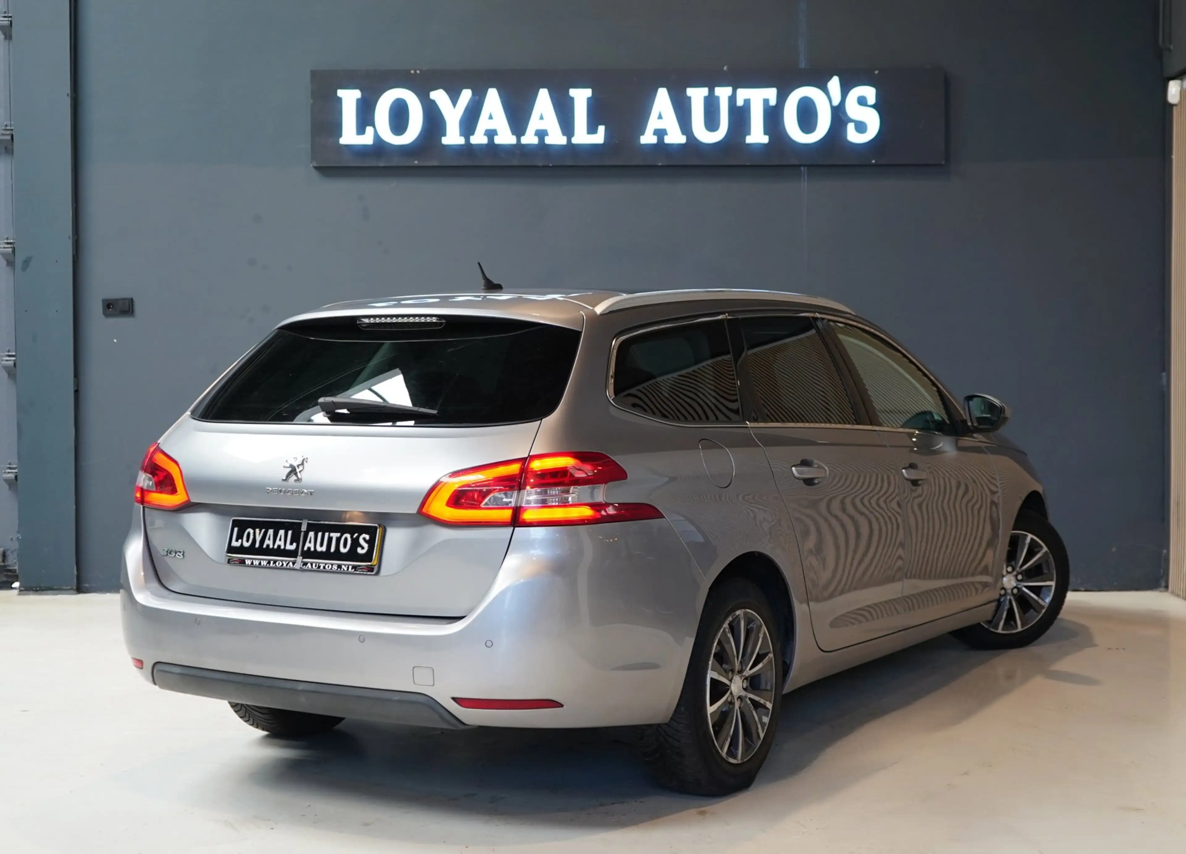 Peugeot 308 SW 1.2 PureTech Blue Lease Premium | TREKHAAK | CR — photo 8