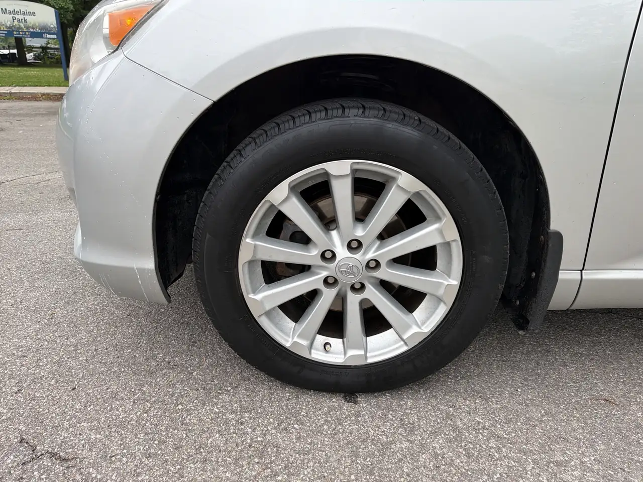 Toyota Venza photo Toyota Venza