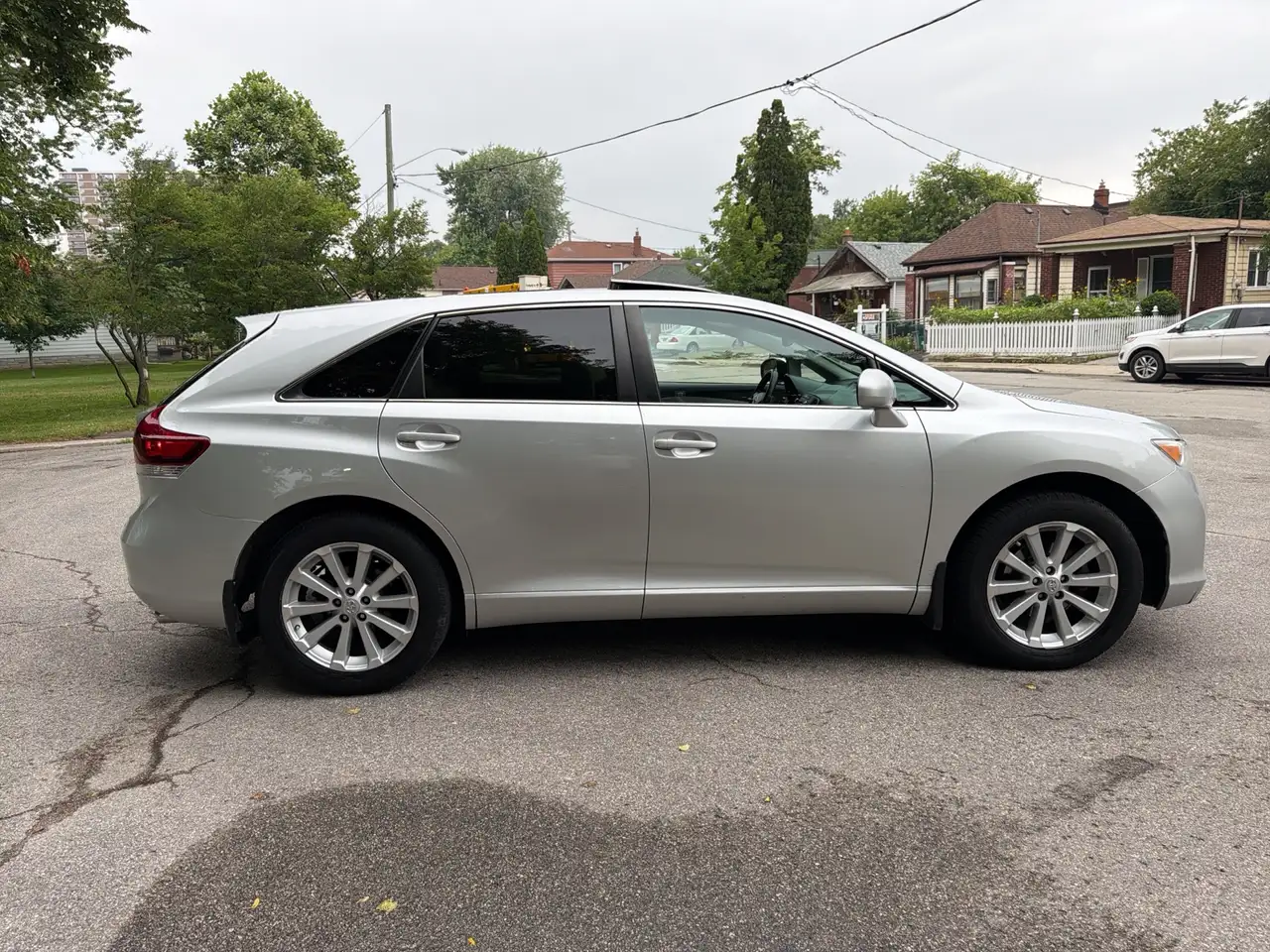Toyota Venza photo Toyota Venza