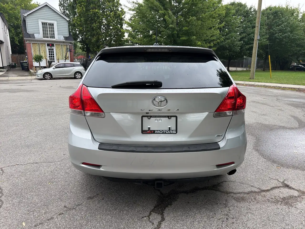 Toyota Venza photo Toyota Venza