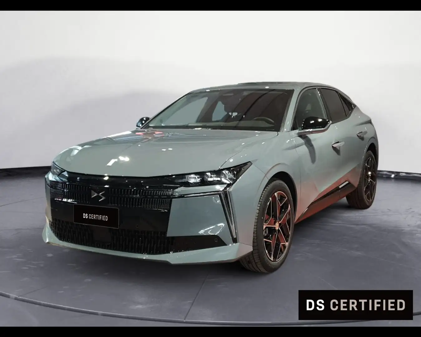 DS Automobiles N°4 DS4 CROSSBACK COLLECTION JULES VERNE HYBRID 145 Braun - 1
