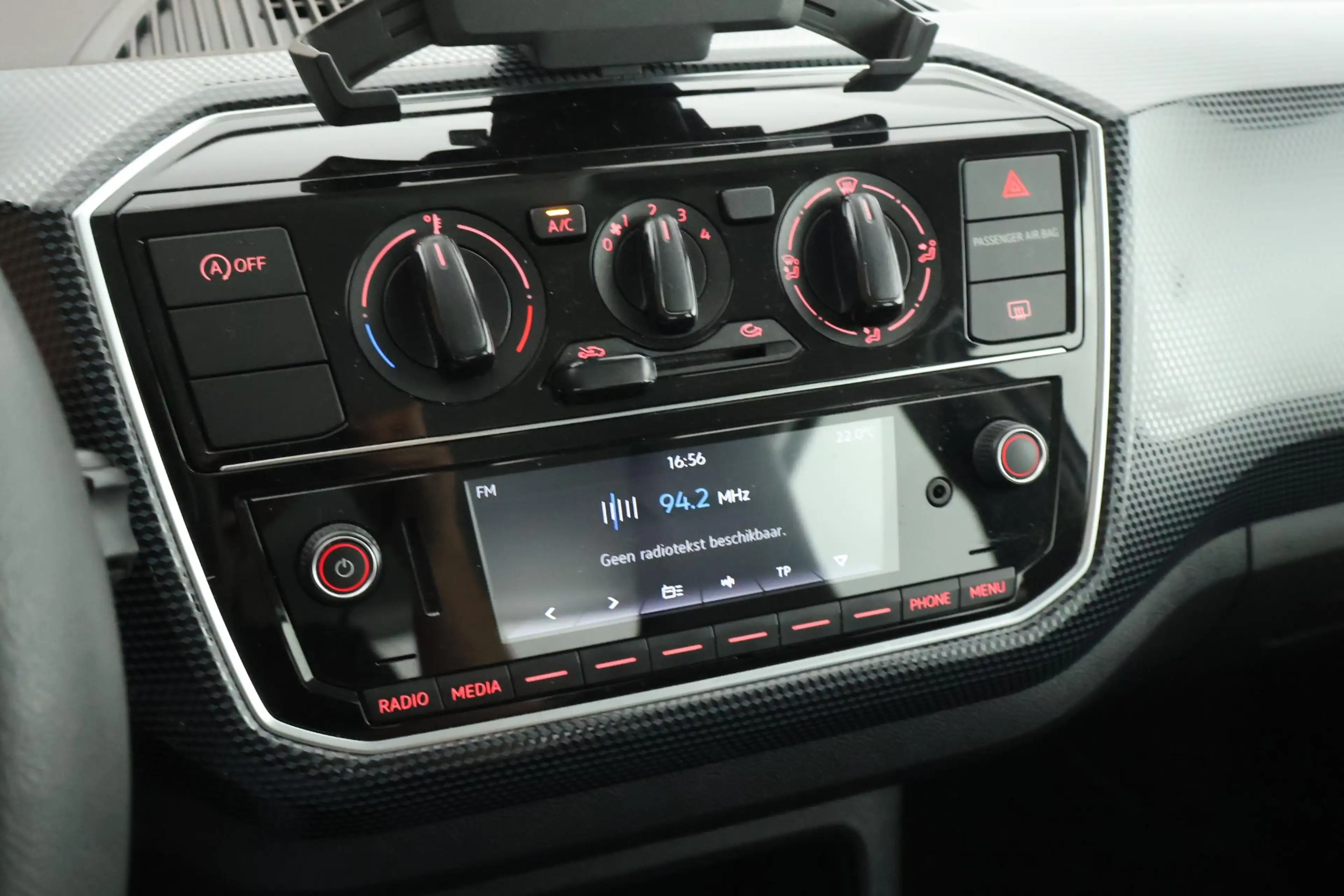 Volkswagen up! 1.0 60pk BMT move up! Airco DAB — photo 17
