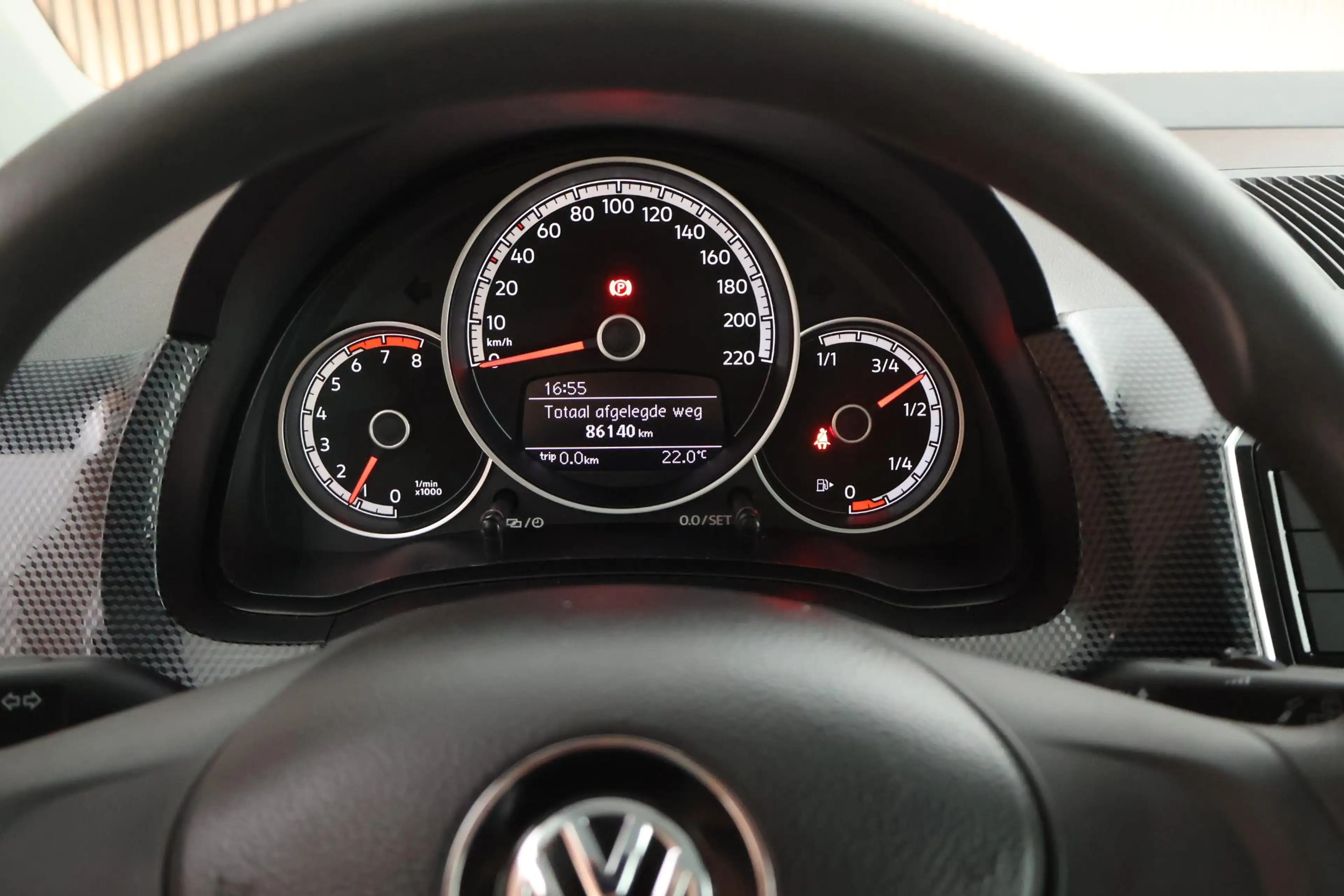 Volkswagen up! 1.0 60pk BMT move up! Airco DAB — photo 24