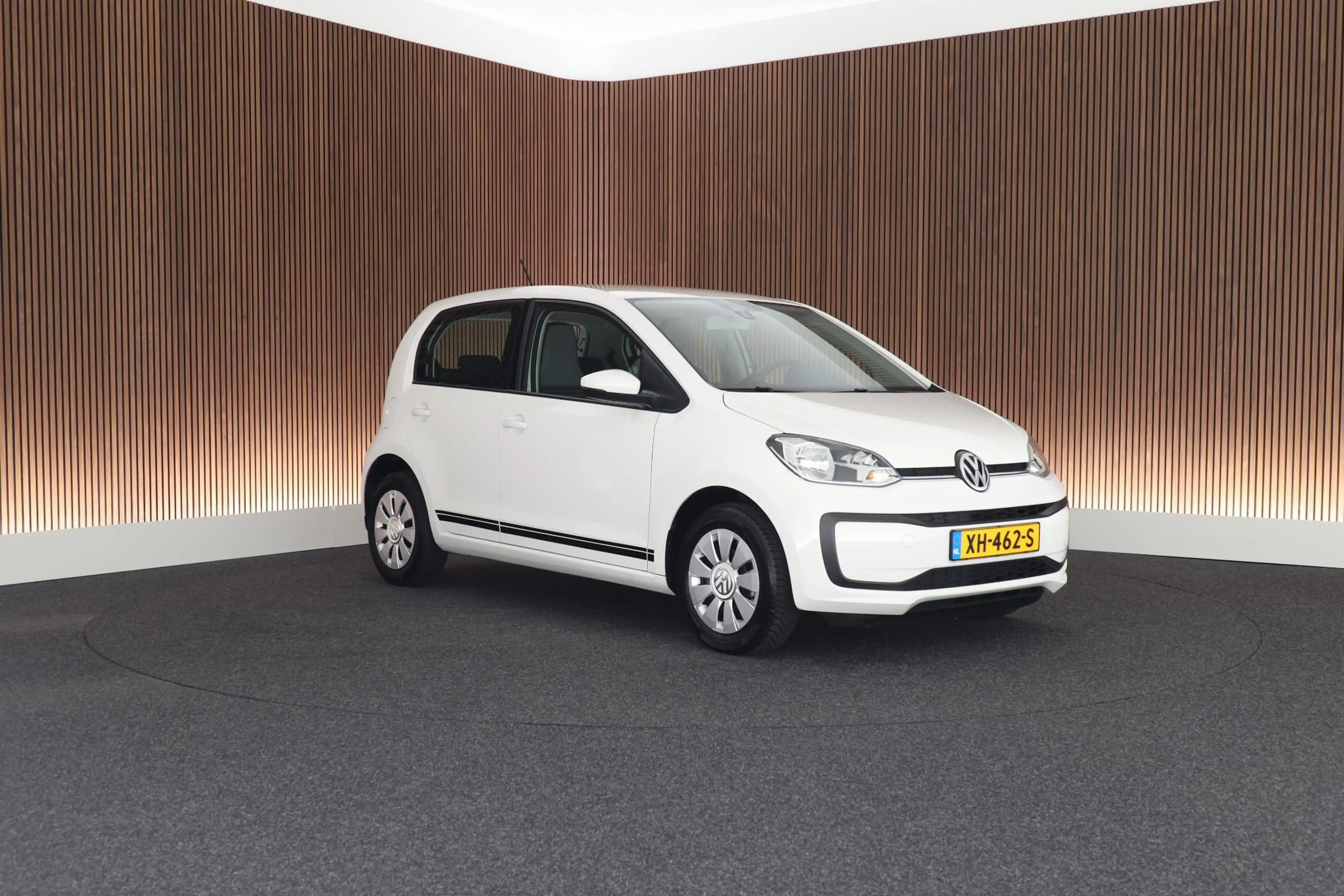 Volkswagen up! 1.0 60pk BMT move up! Airco DAB — photo 9