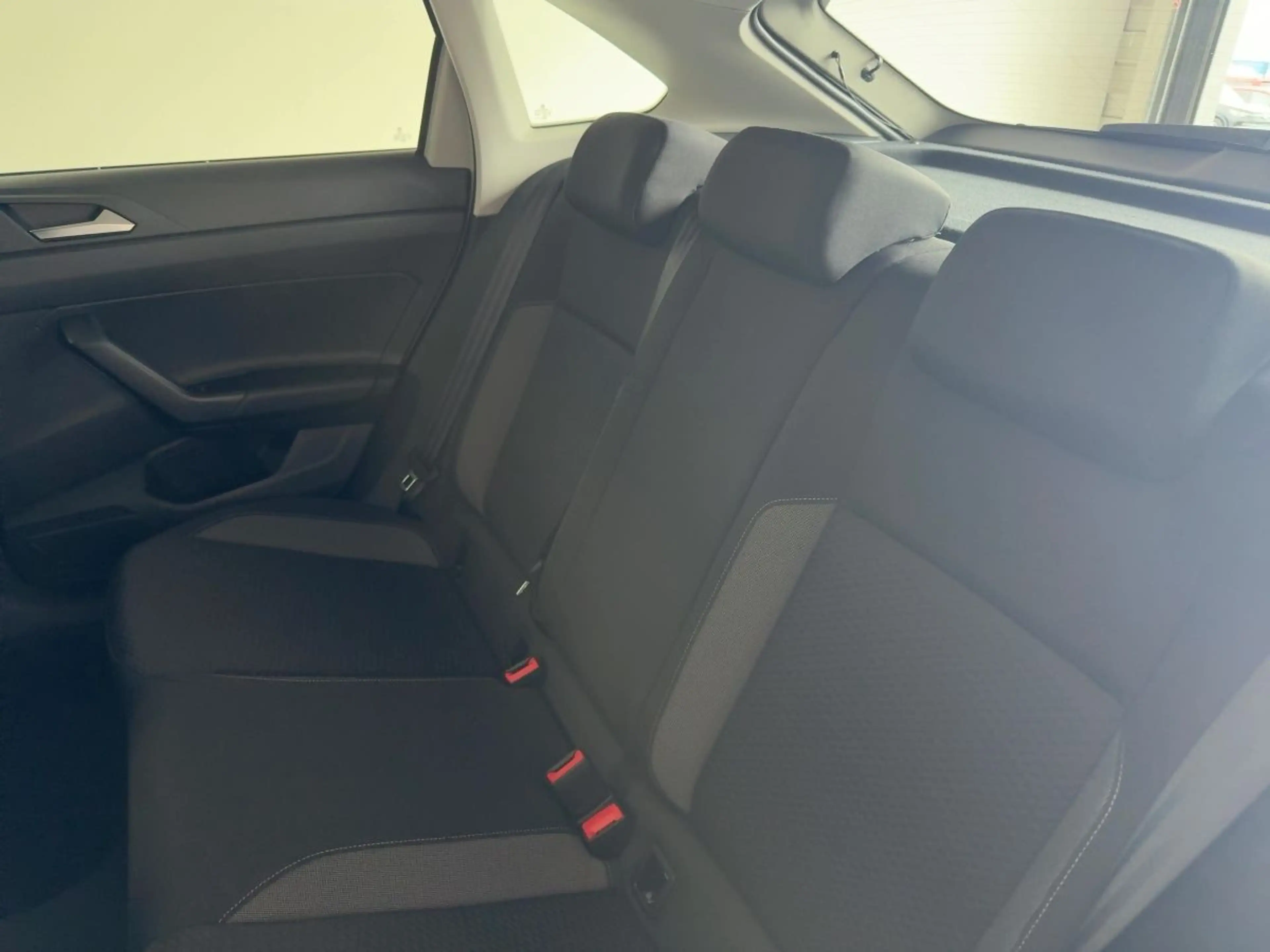 Volkswagen Taigo 1.0 TSI Klima App-Connect SHZ PDC 5J. Gara — photo 10