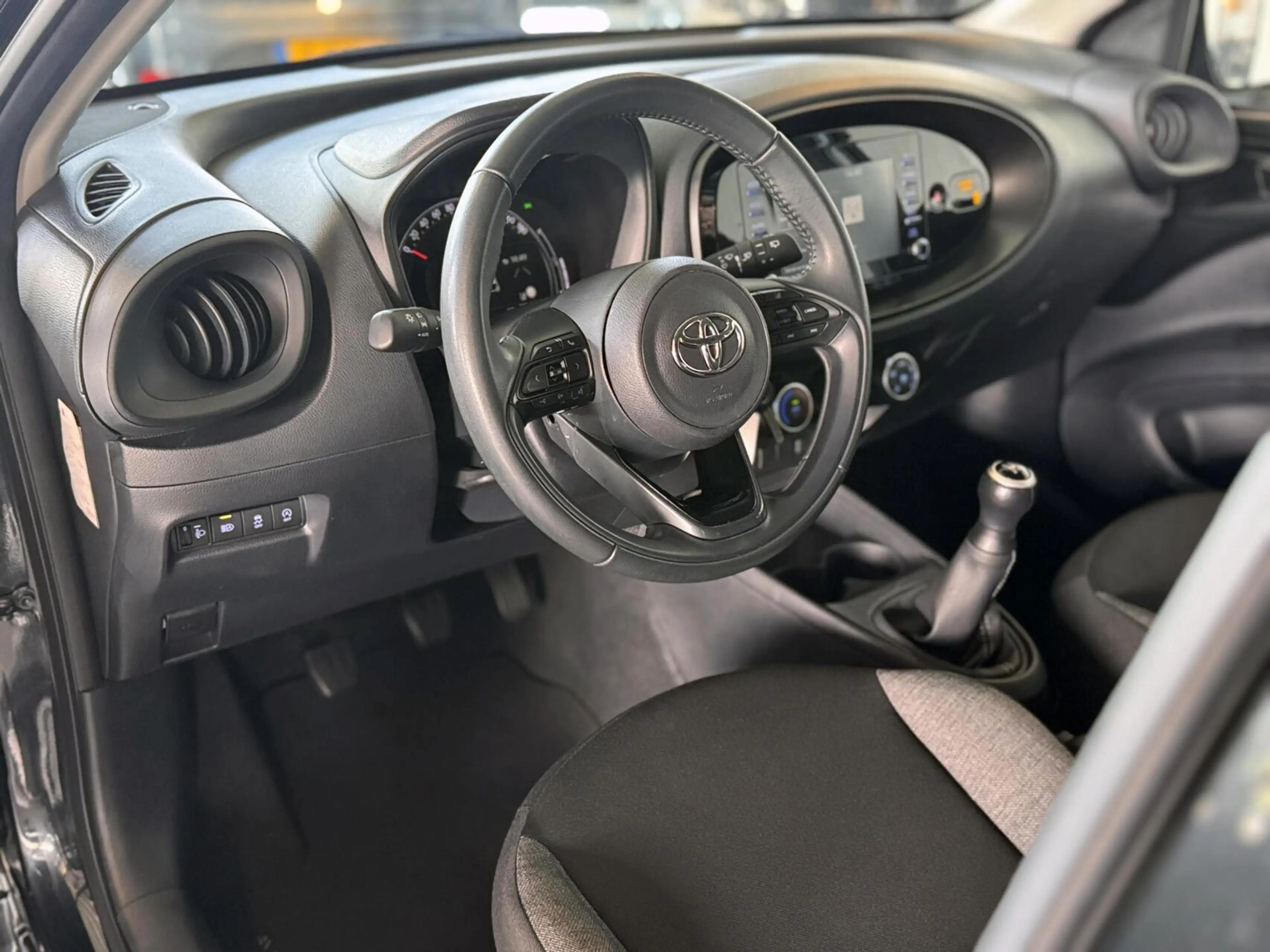 Toyota Aygo X 1.0 VVT-i MT Play Camera|CarPlay|Adapt.Cruise| — photo 20