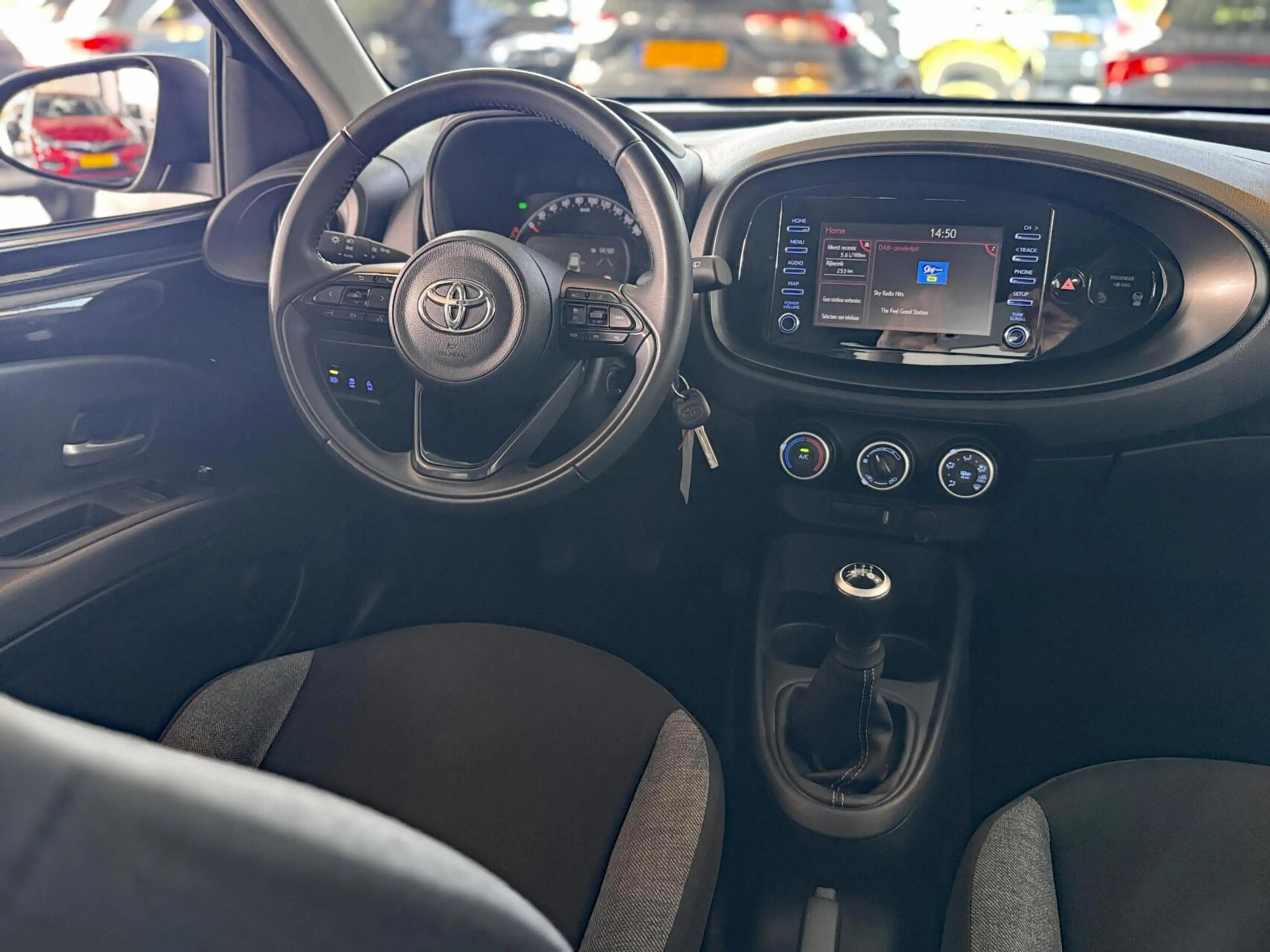 Toyota Aygo X 1.0 VVT-i MT Play Camera|CarPlay|Adapt.Cruise| — photo 2