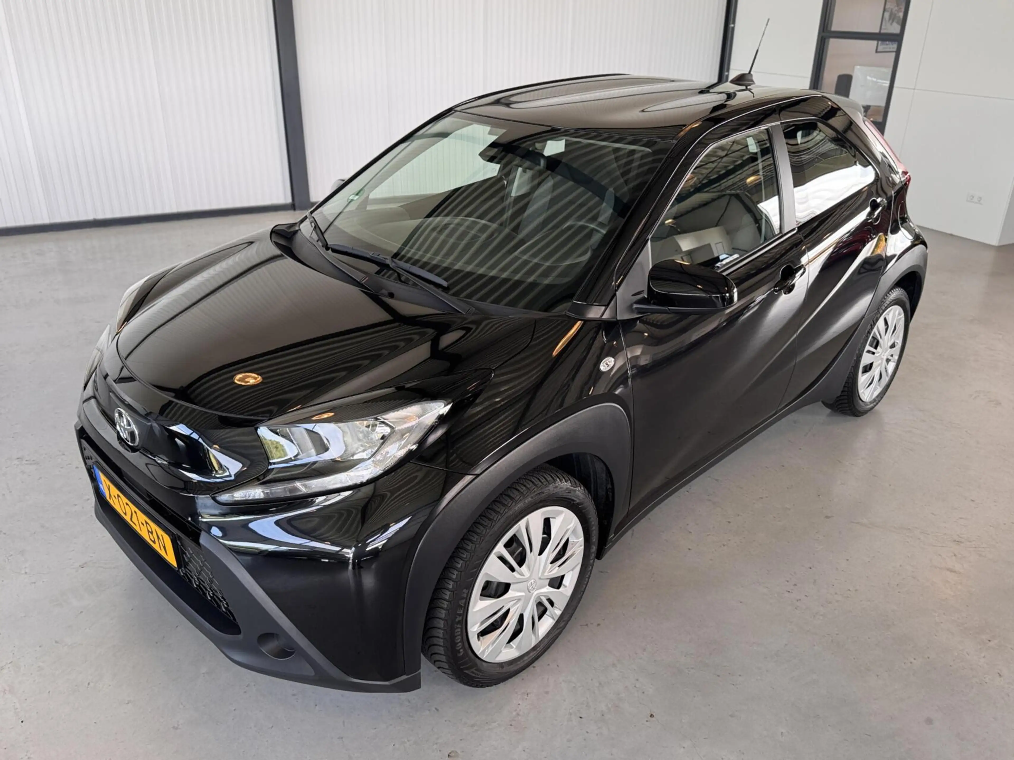 Toyota Aygo X 1.0 VVT-i MT Play Camera|CarPlay|Adapt.Cruise| — photo 25