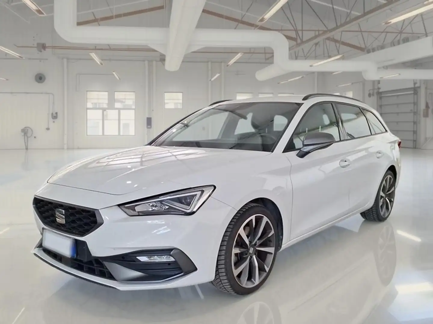 SEAT Leon SPORTSTOURER 2.0 TDI 110KW FR DSG WAGON - 1