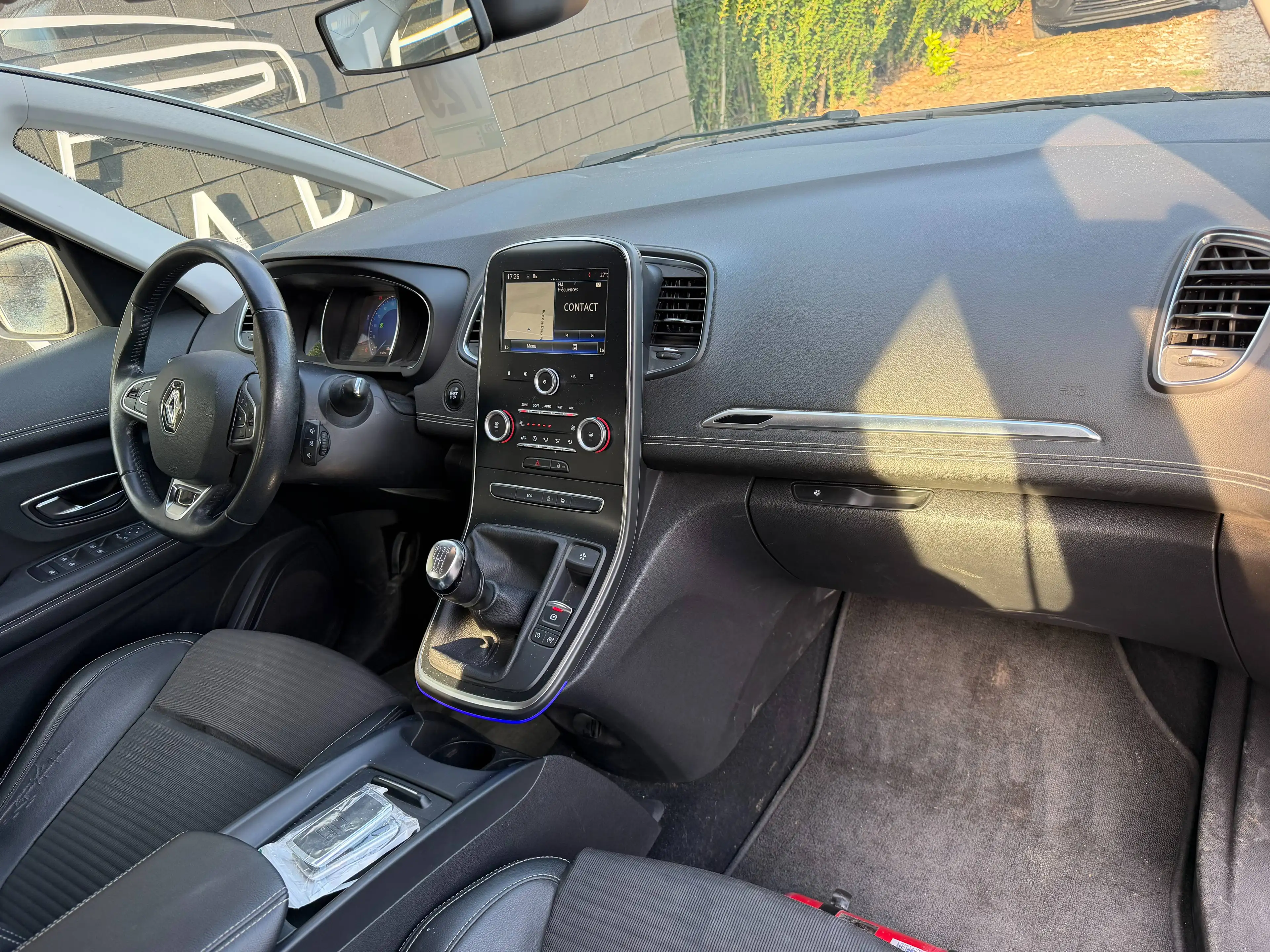 Renault Scenic 1.5 dCi+AIRCO+NAVI+CAMERA+JANTES+EURO 6B — photo 9