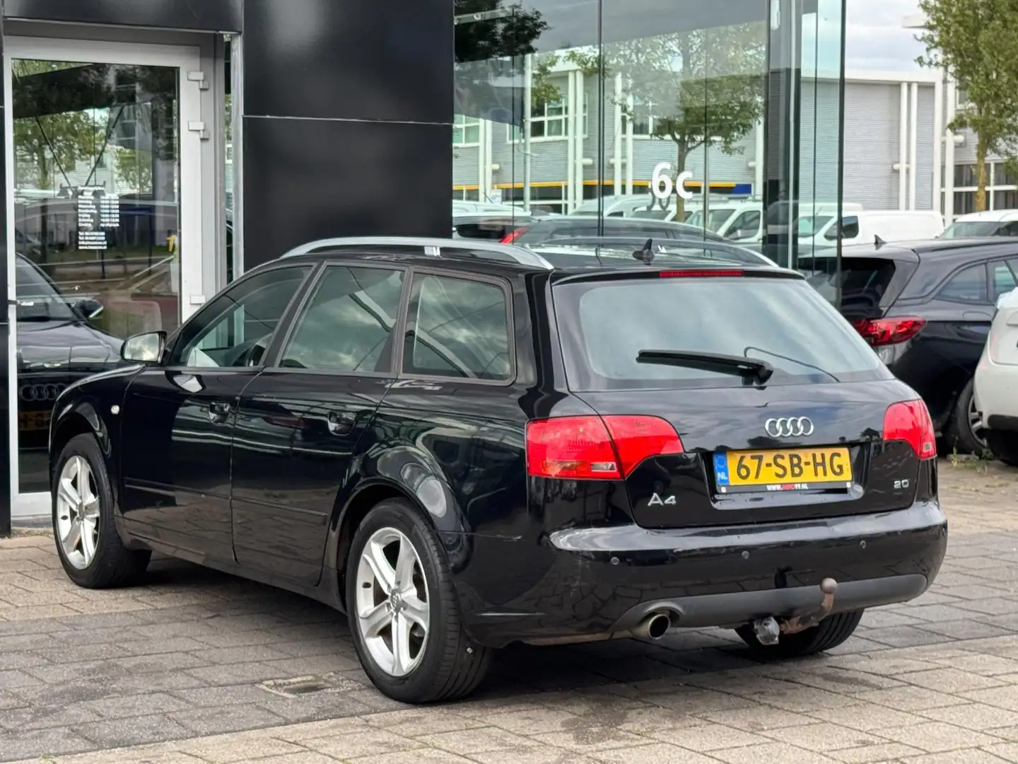 Audi A4 Avant 2.0 Pro Line Business Černá - 2