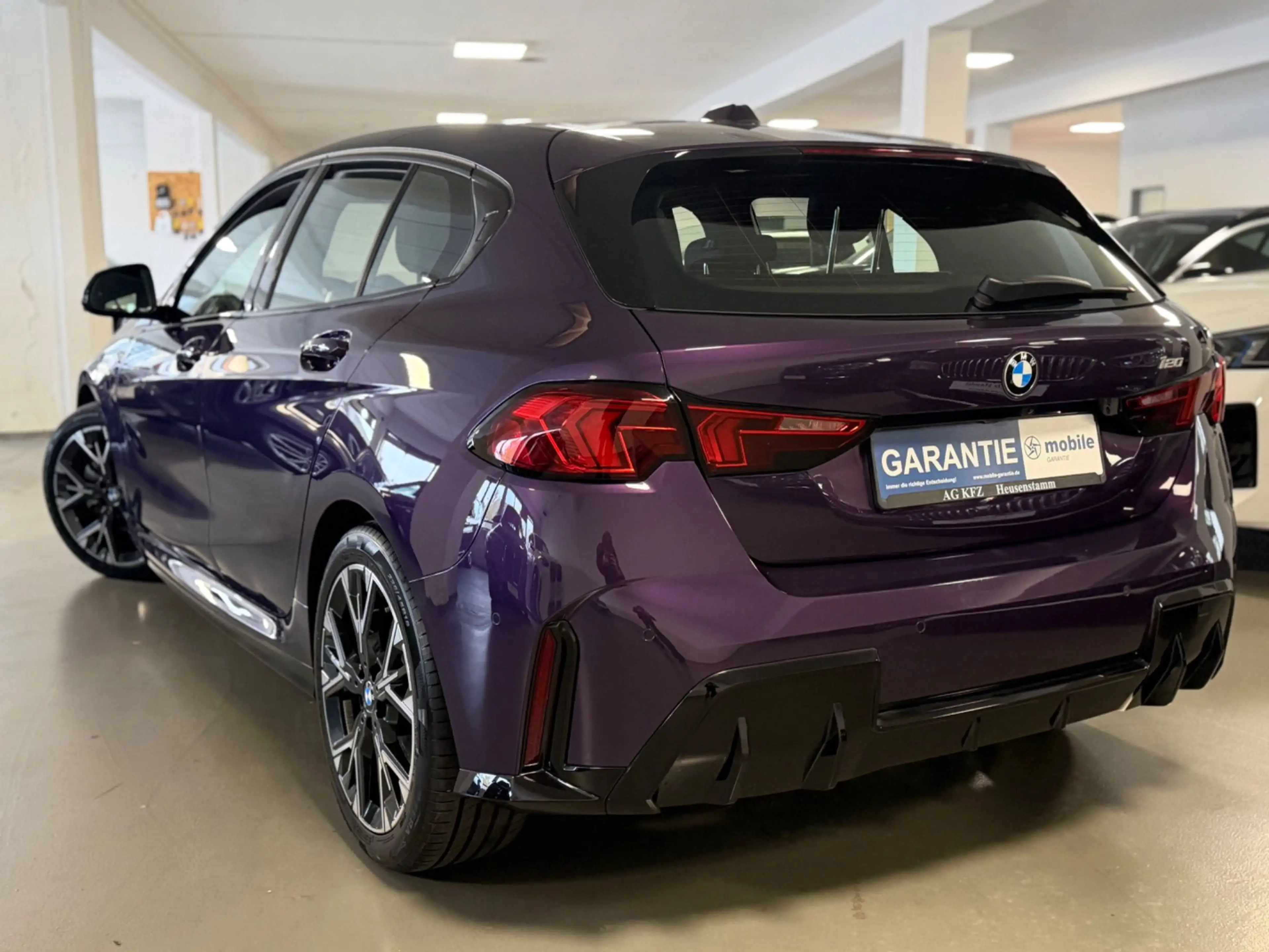 BMW 120 i M Sport MASSAGE/360°KAMERA/HUD/LED/ICONIC — photo 7