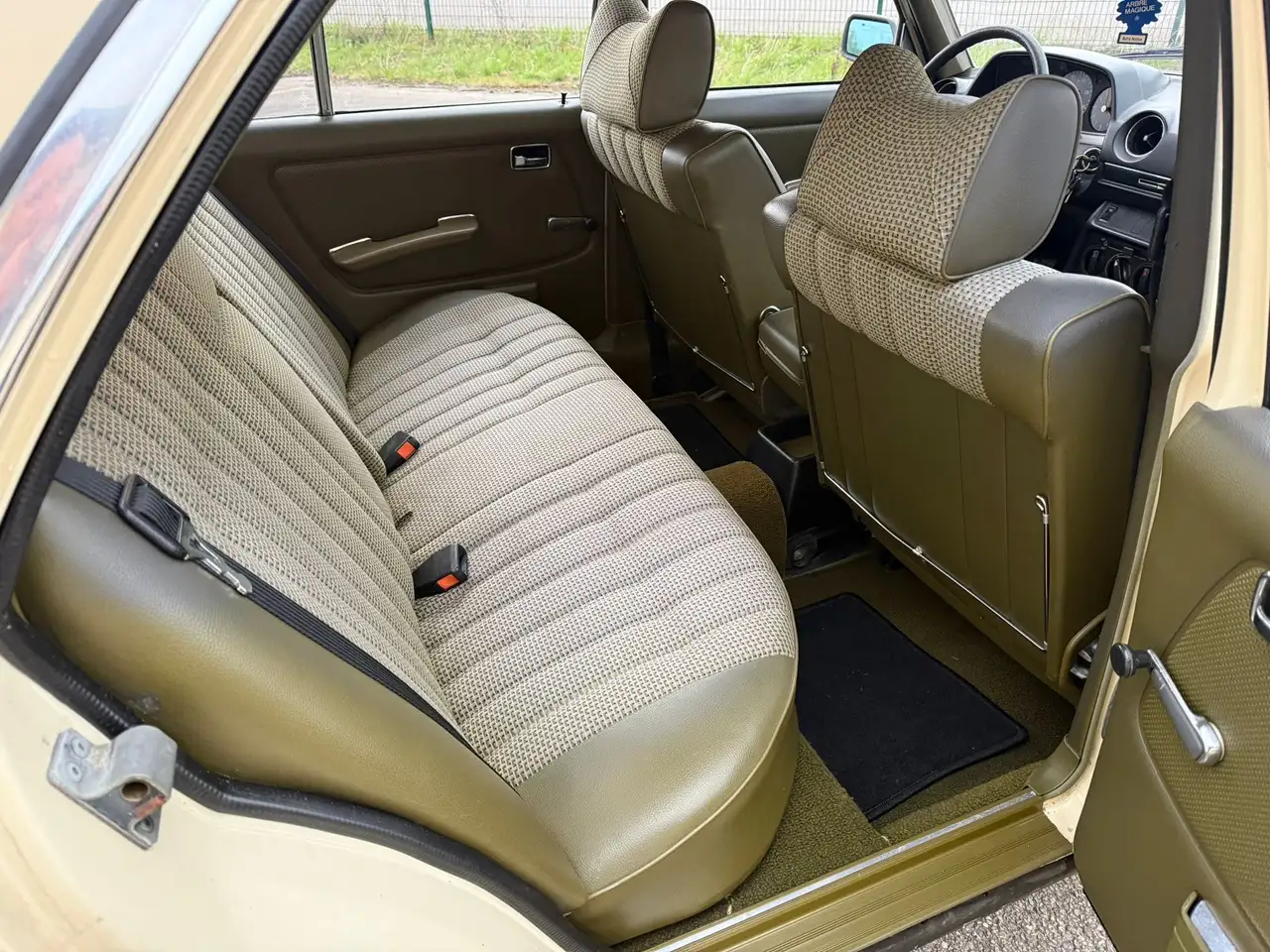 Mercedes-Benz E 220, foto 5