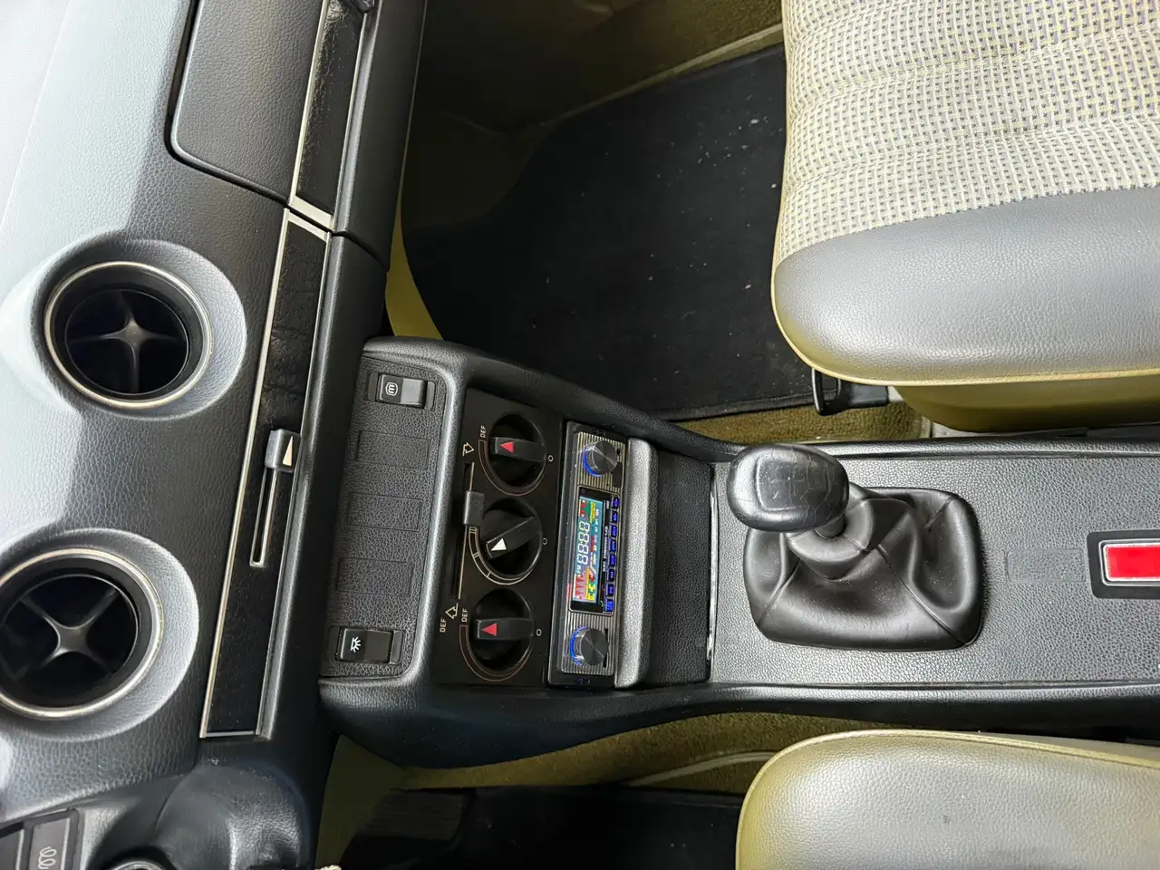 Mercedes-Benz E 220, foto 10