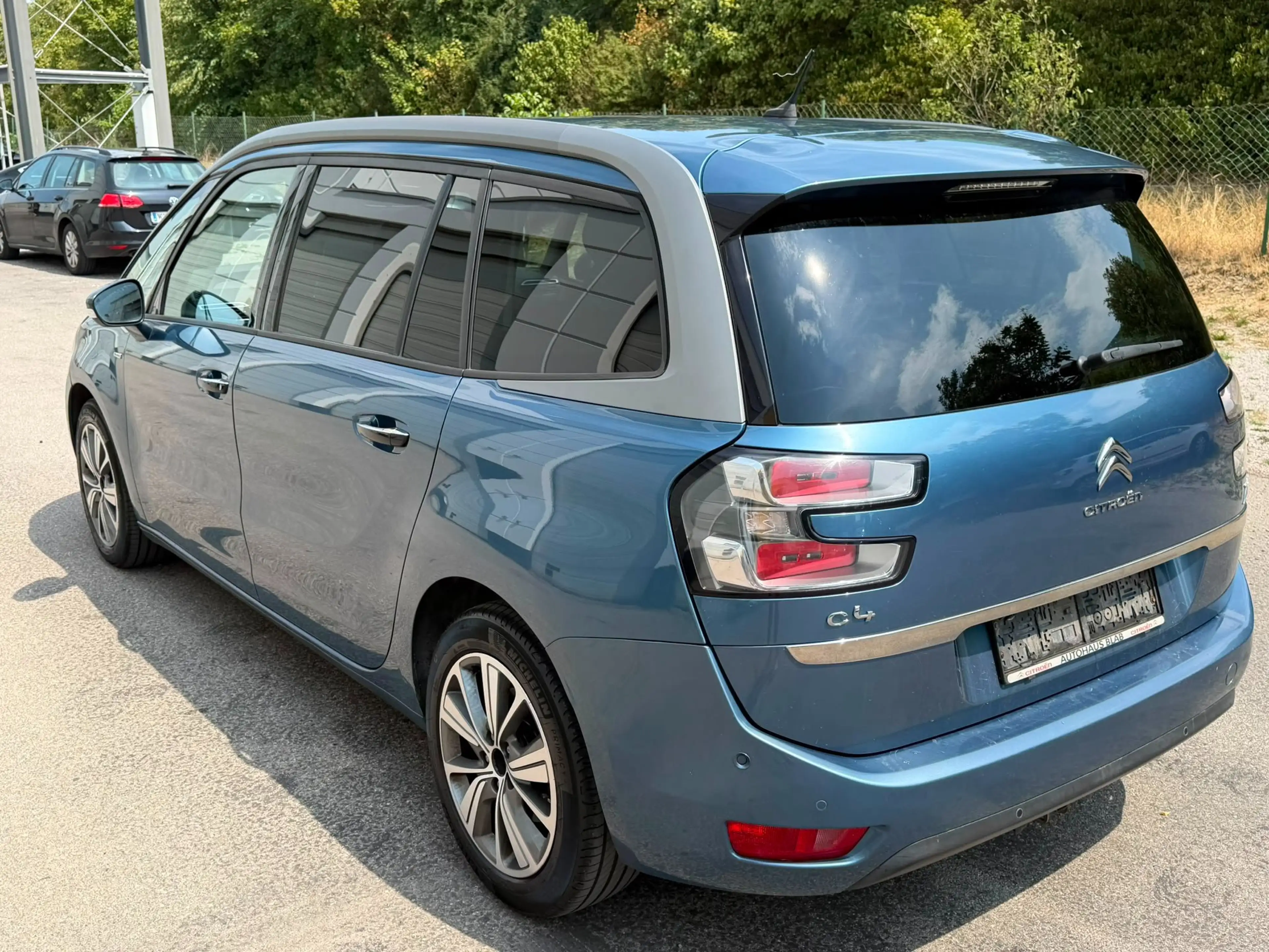 Citroen Grand C4 SpaceTourer e-HDi 115 Exclusive 7-Sitzer Autom. PICKERL 03/27 — photo 8