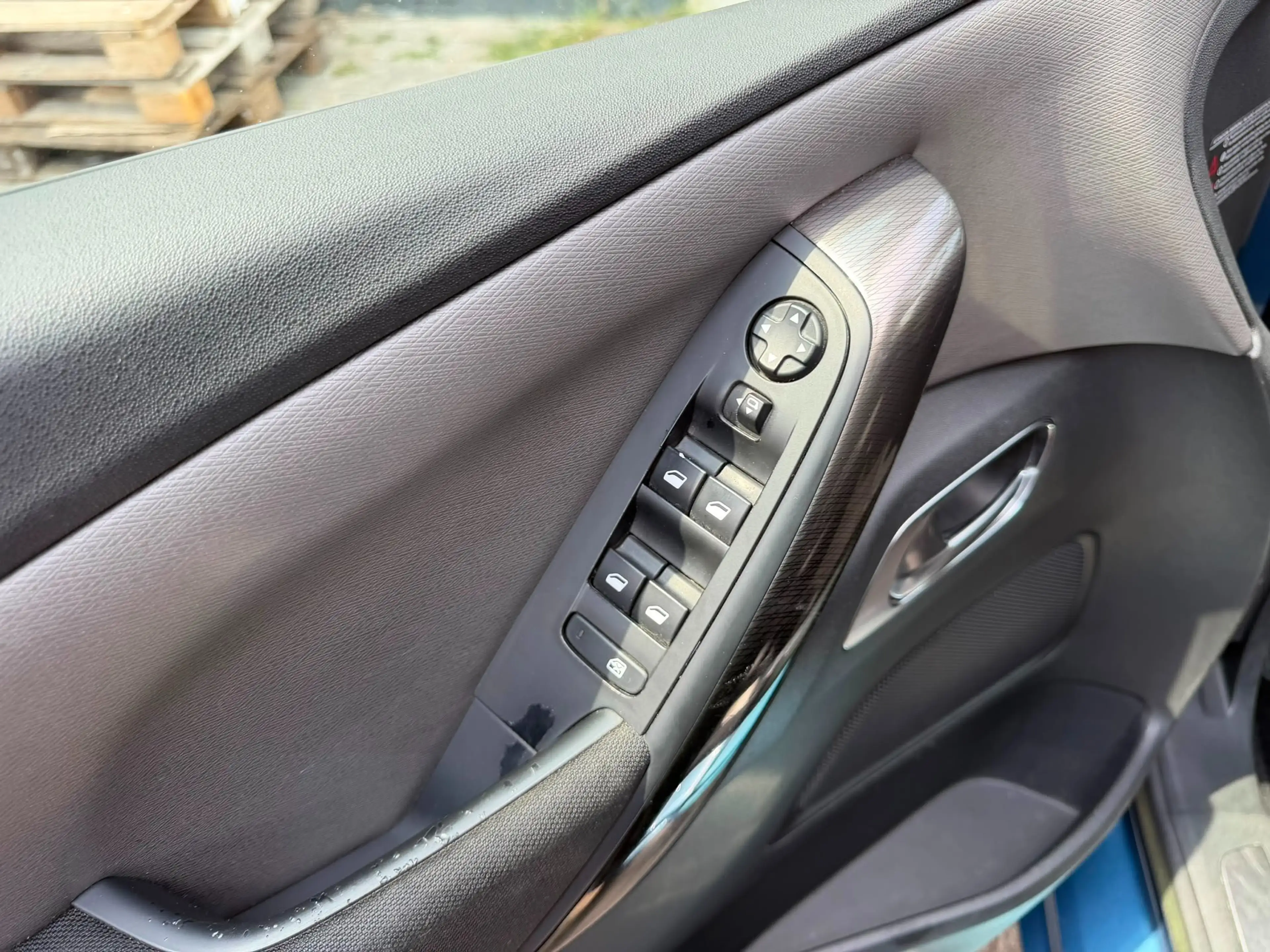 Citroen Grand C4 SpaceTourer e-HDi 115 Exclusive 7-Sitzer Autom. PICKERL 03/27 — photo 13