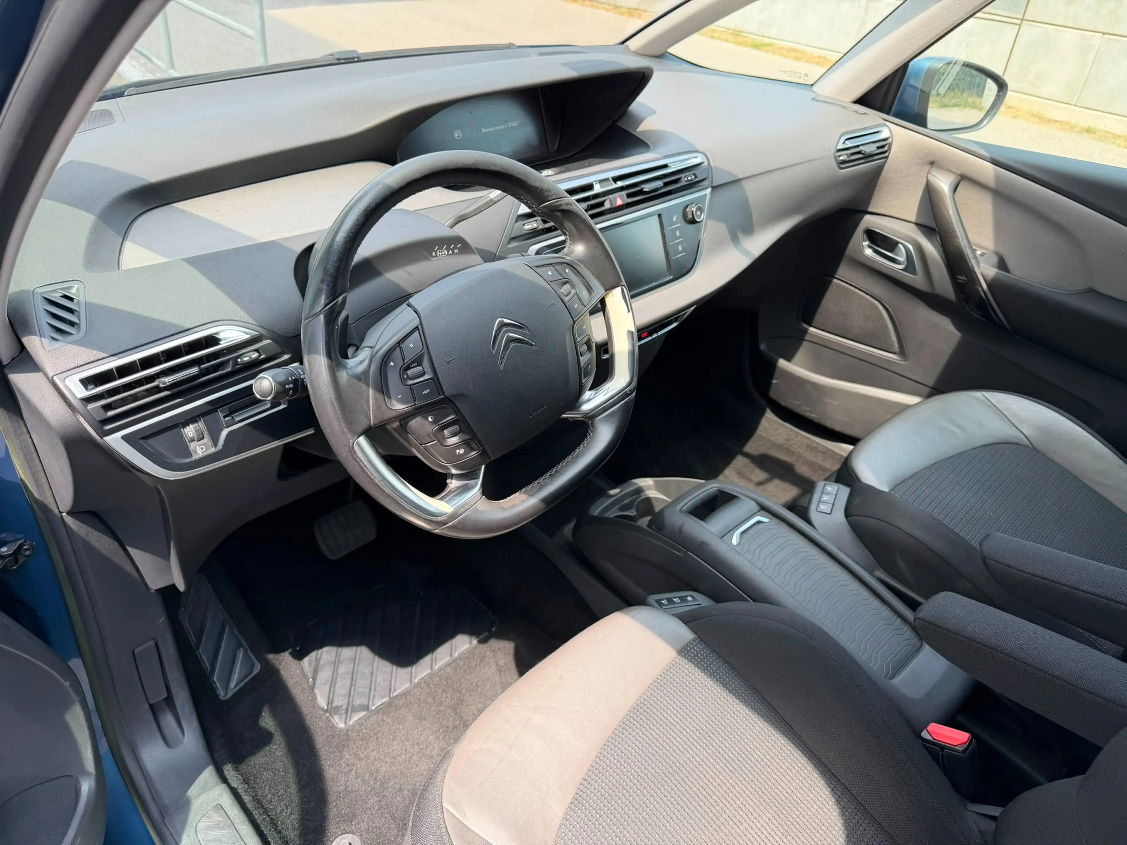 Citroen Grand C4 SpaceTourer e-HDi 115 Exclusive 7-Sitzer Autom. PICKERL 03/27 — photo 11