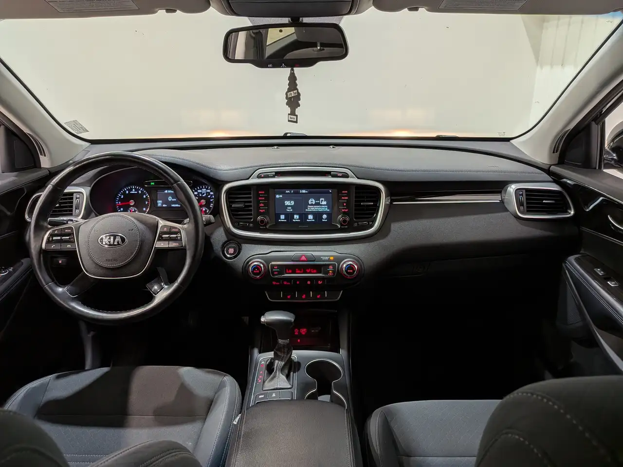 Kia Sorento photo Kia Sorento