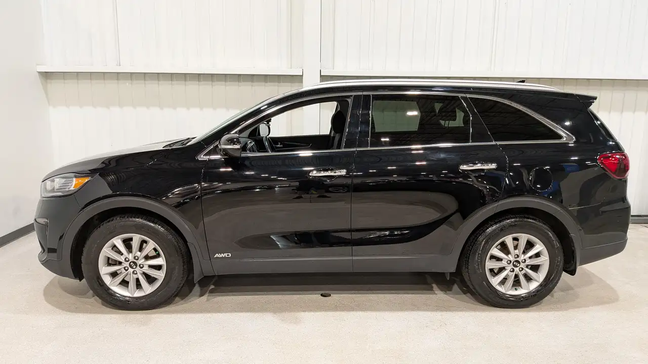 Kia Sorento photo Kia Sorento