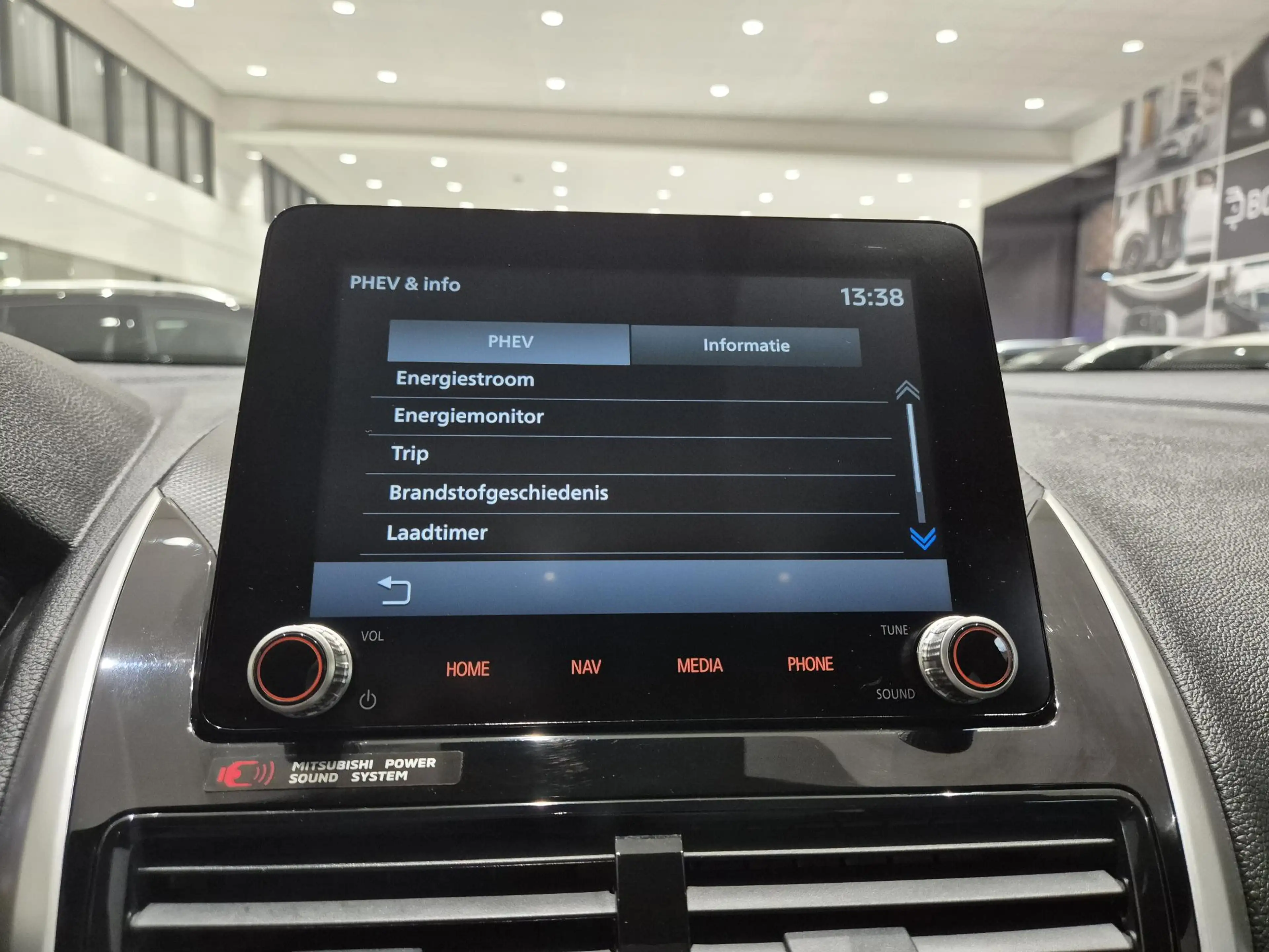 Mitsubishi Eclipse Cross 2.4 PHEV Instyle | Trekhaak | Panoramadak | Leder — photo 24