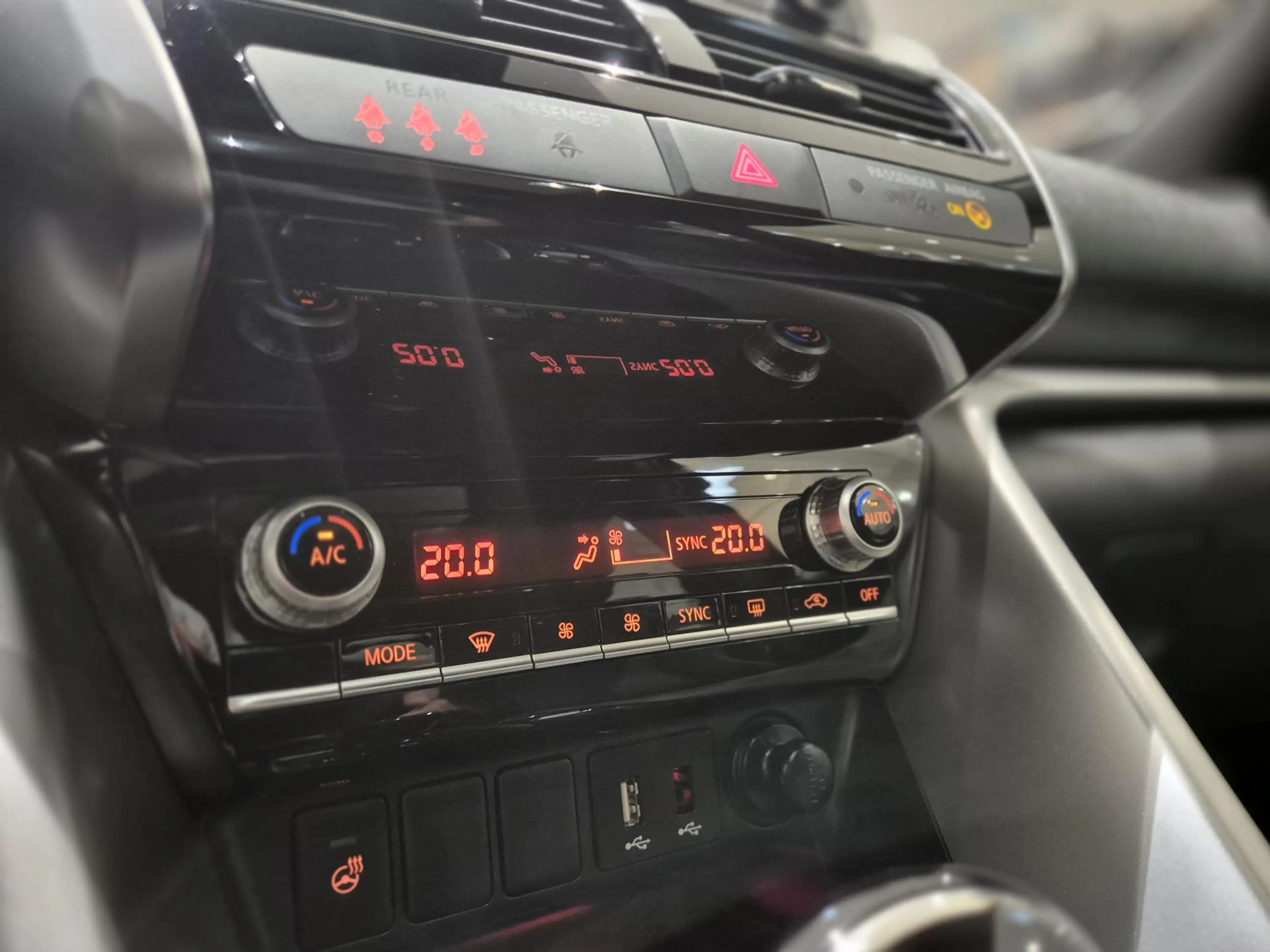 Mitsubishi Eclipse Cross 2.4 PHEV Instyle | Trekhaak | Panoramadak | Leder — photo 9