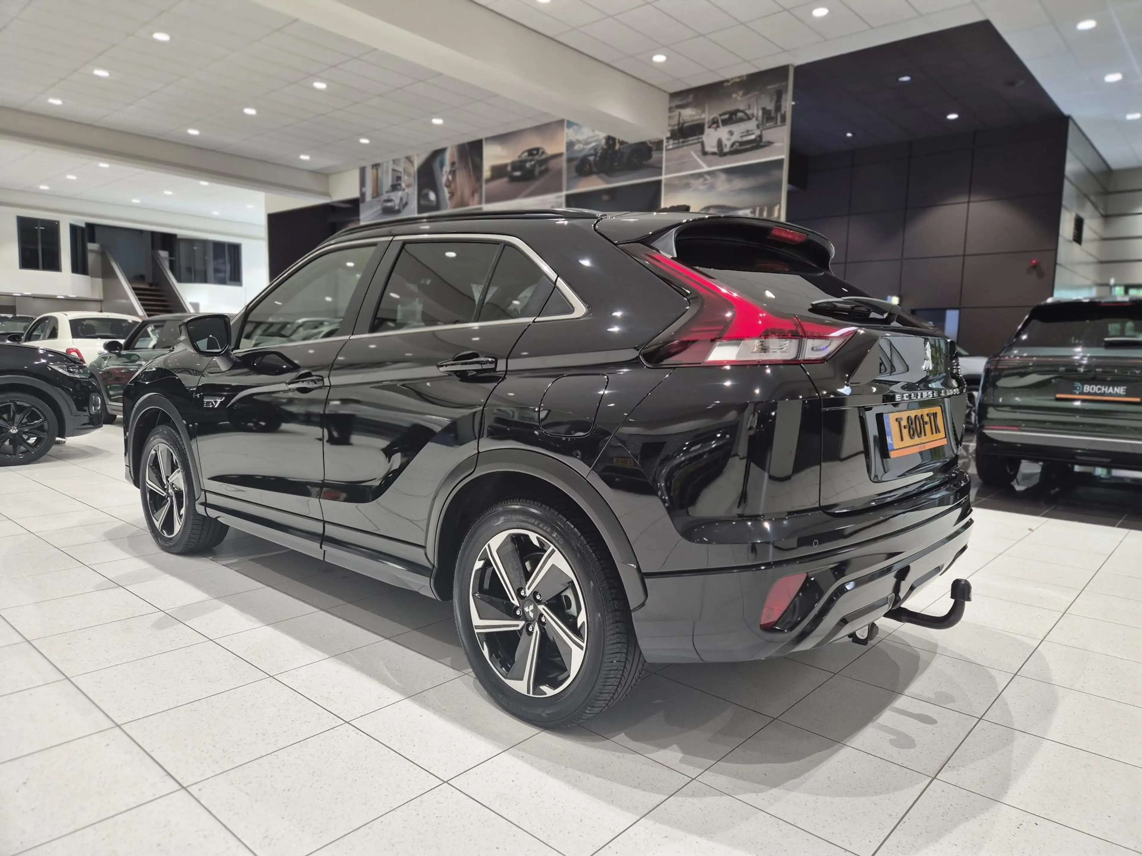 Mitsubishi Eclipse Cross 2.4 PHEV Instyle | Trekhaak | Panoramadak | Leder — photo 5