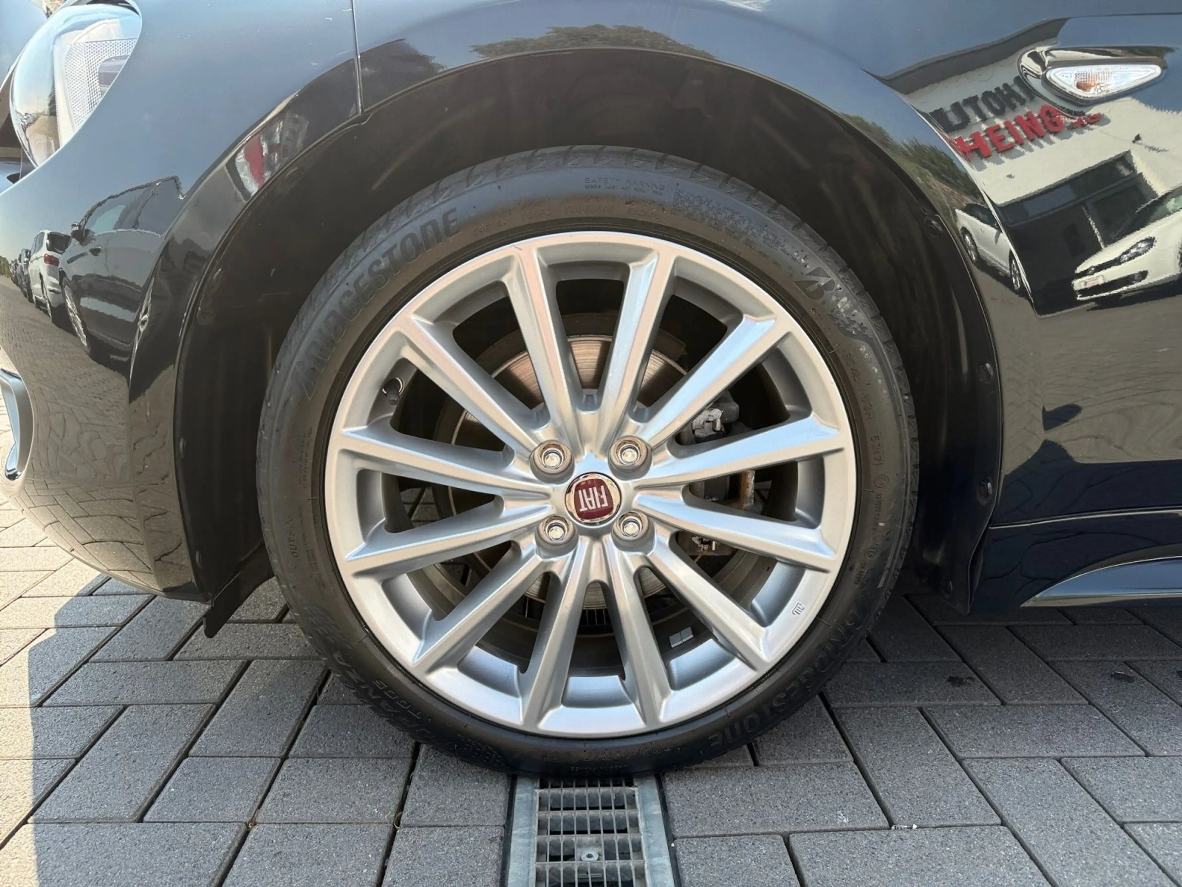 Fiat 124 Spider 1.4 MultiAir Turbo Lusso*RFK*BOSE*LED — photo 9