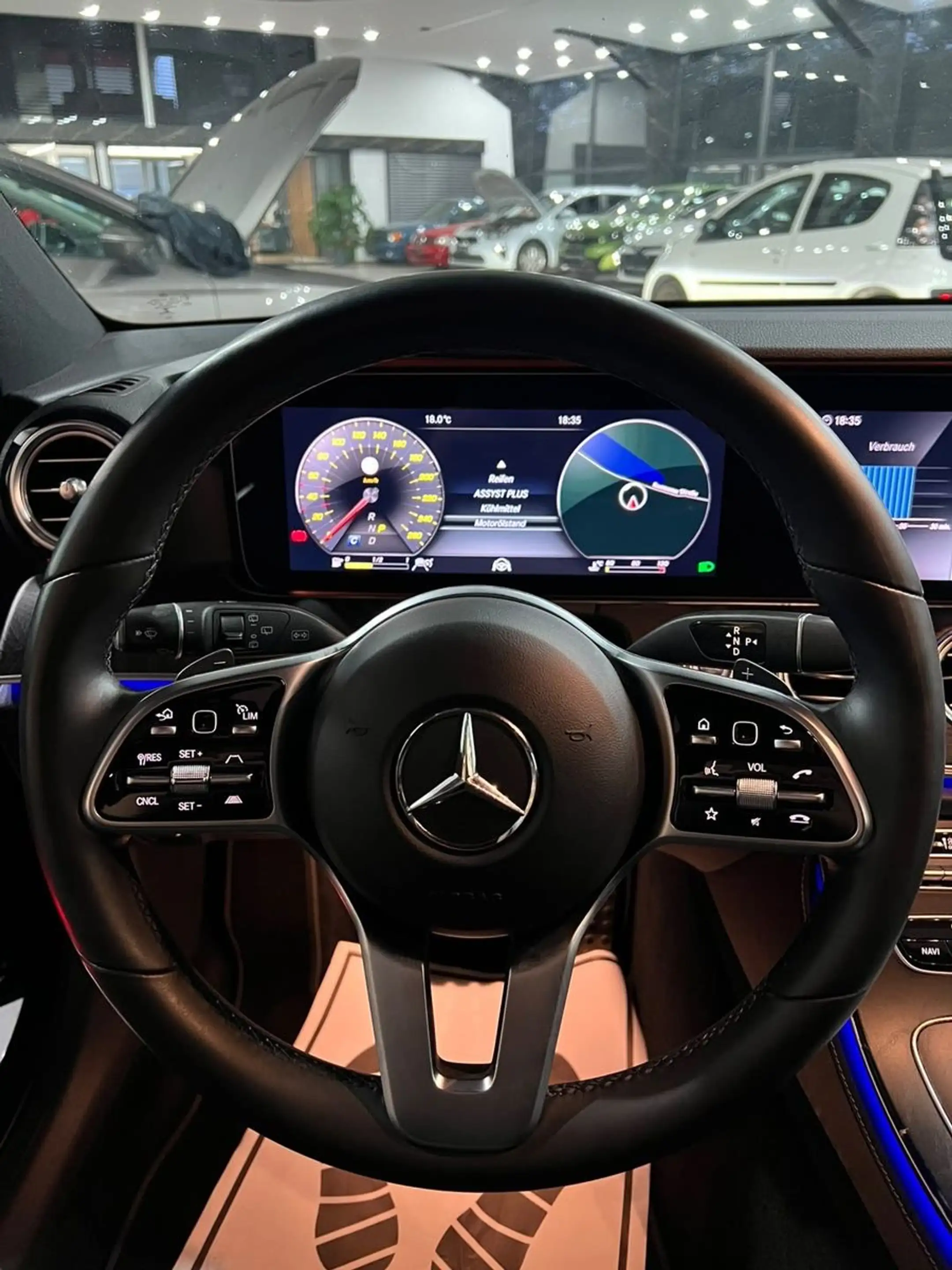 Mercedes-Benz E 400 d 4M /Sport/Wide/Panorama/360/AHK/ — photo 14