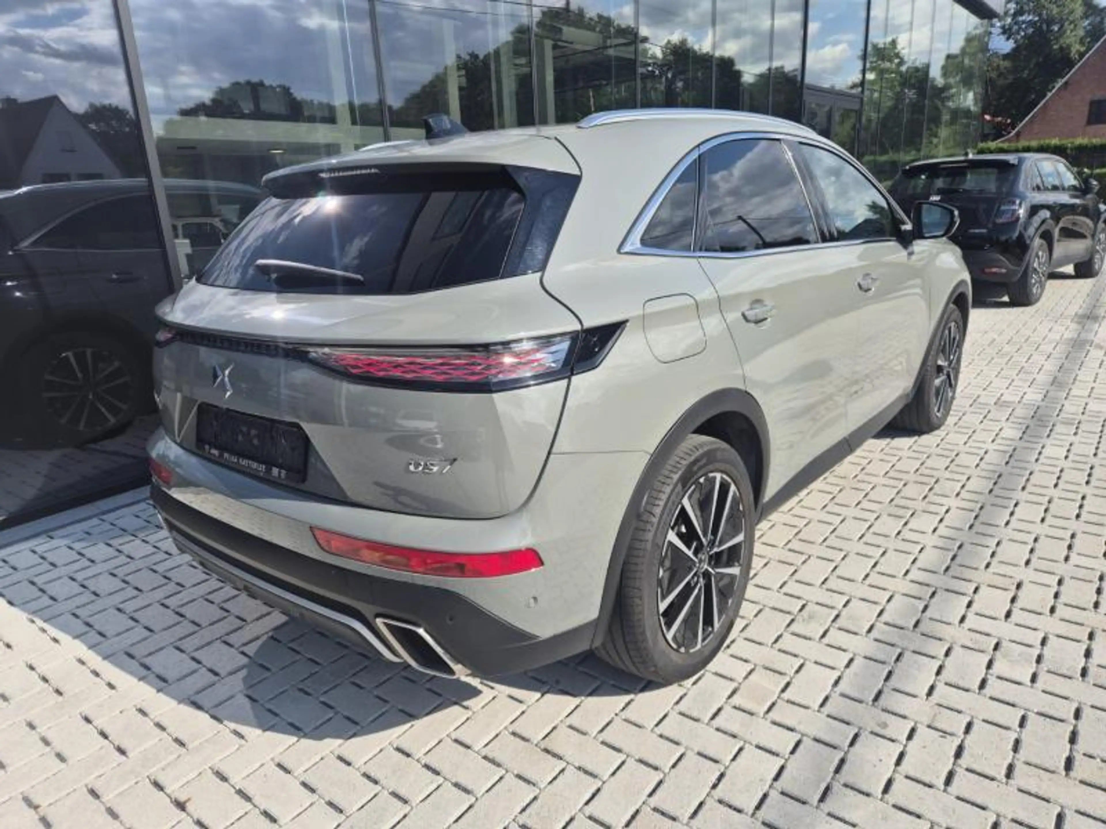 DS Automobiles DS 7 Crossback RIVOLI/4X4/300 PK/FULL LEDER RIVOLI 300 PK — photo 3