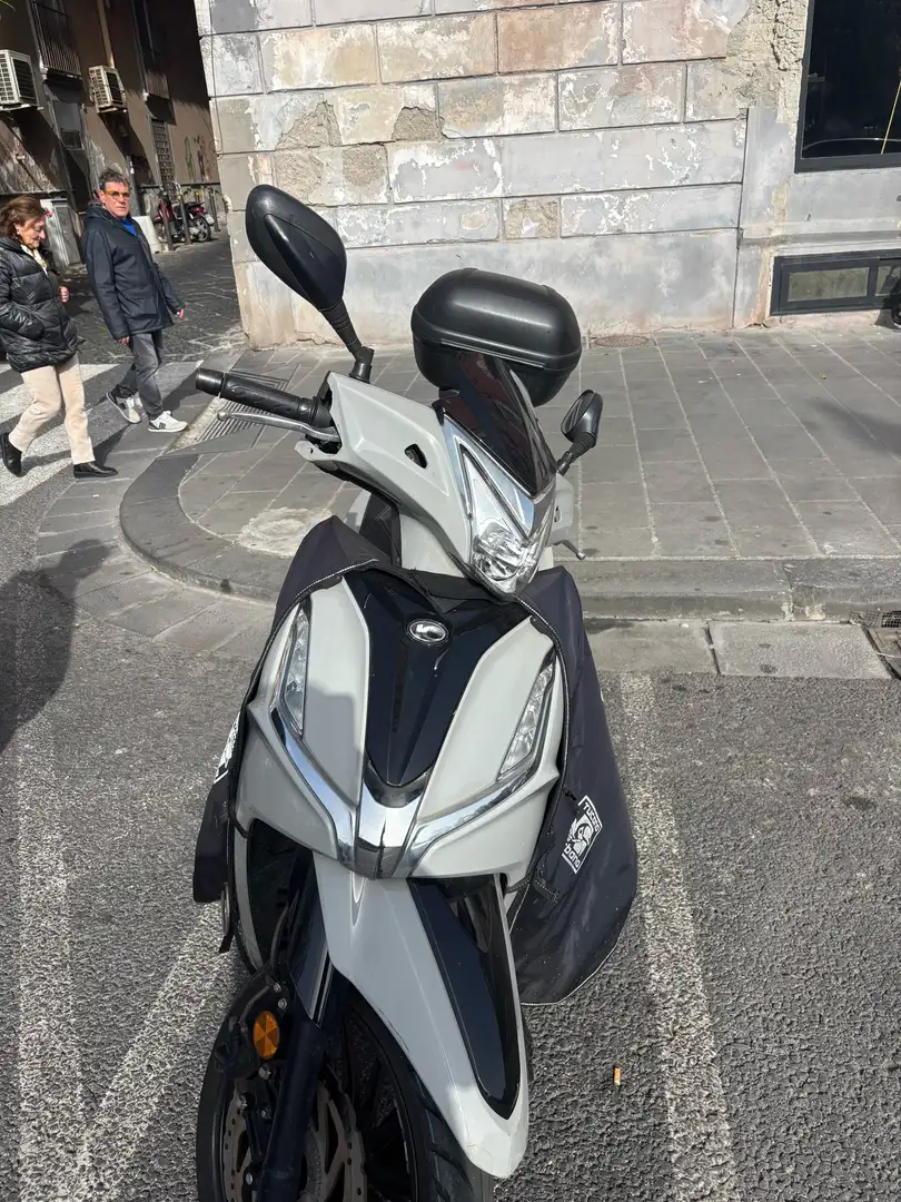 Kymco Agility 300 noodle - 1