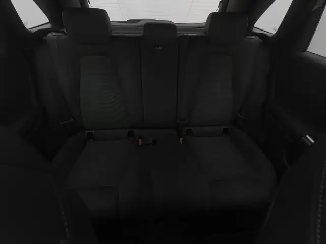 Mercedes-Benz B-Class view 23