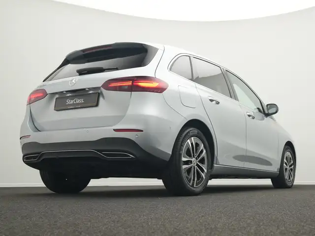 Mercedes-Benz B-Class view 11