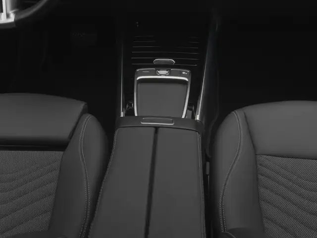 Mercedes-Benz B-Class view 21